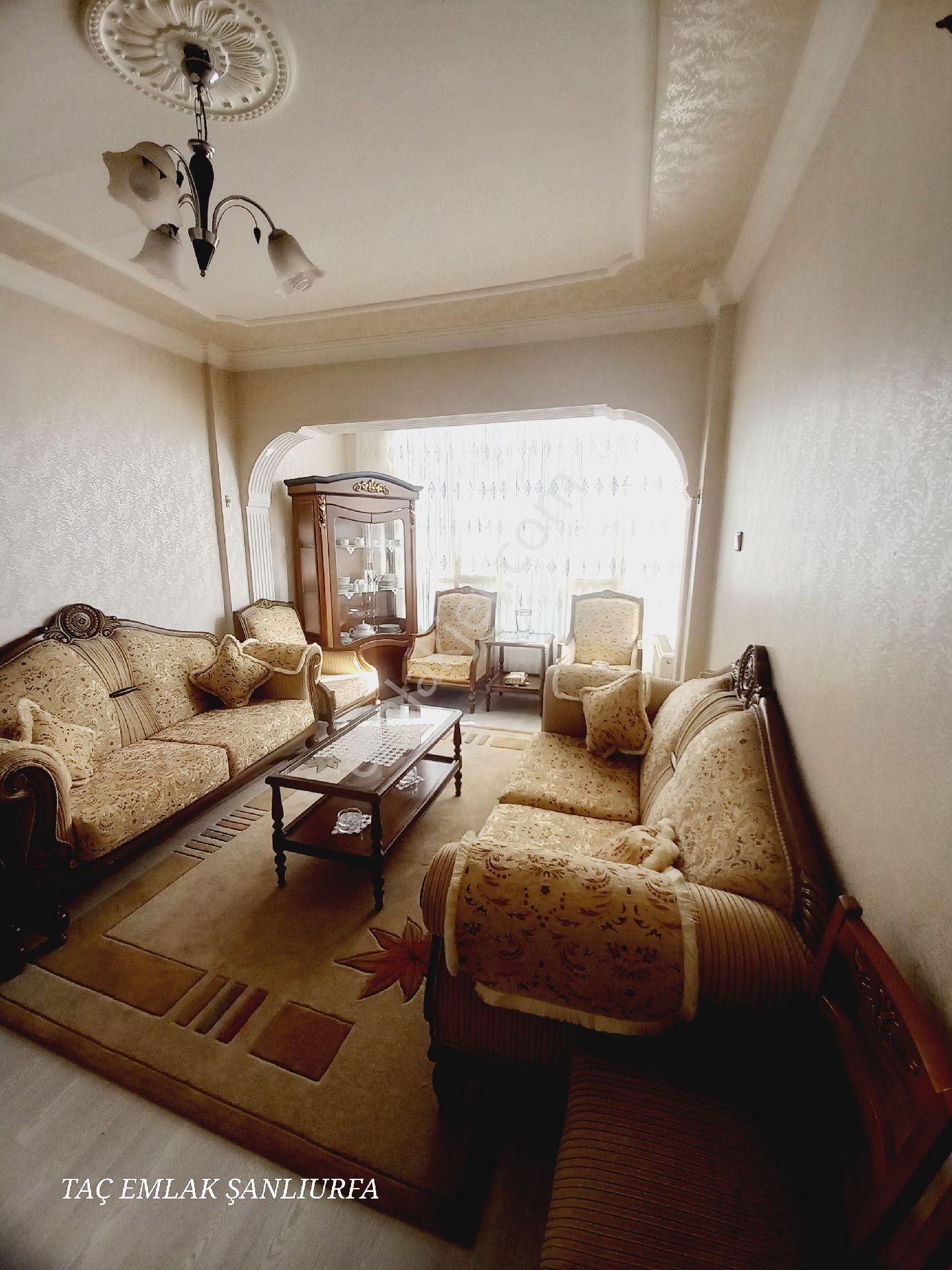 Satılık Daire 4 Odalı Bakımlı Merkezde