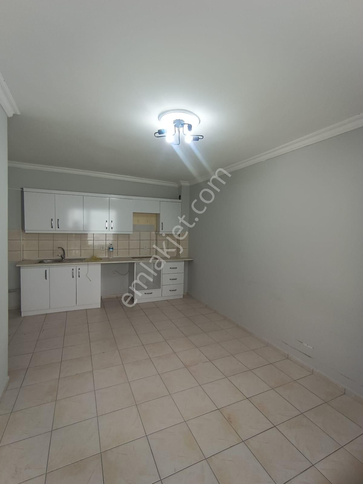 Alanya Tosmur Mah.denize 200 Mt.satılık 2+1 Daire