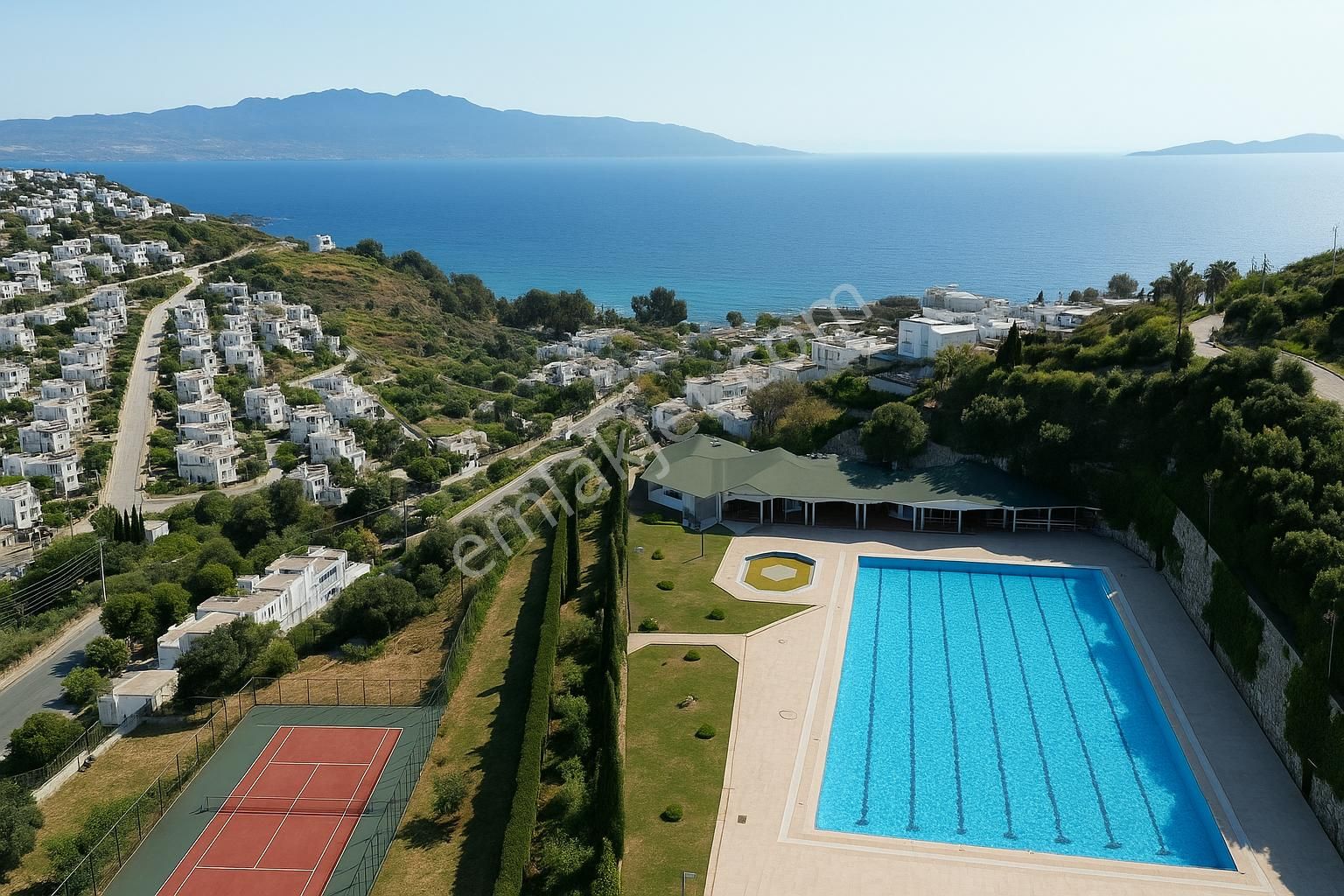 Bodrum Turgutreis Nağme Sitesinde Ful Eşyalı Satılık Villa