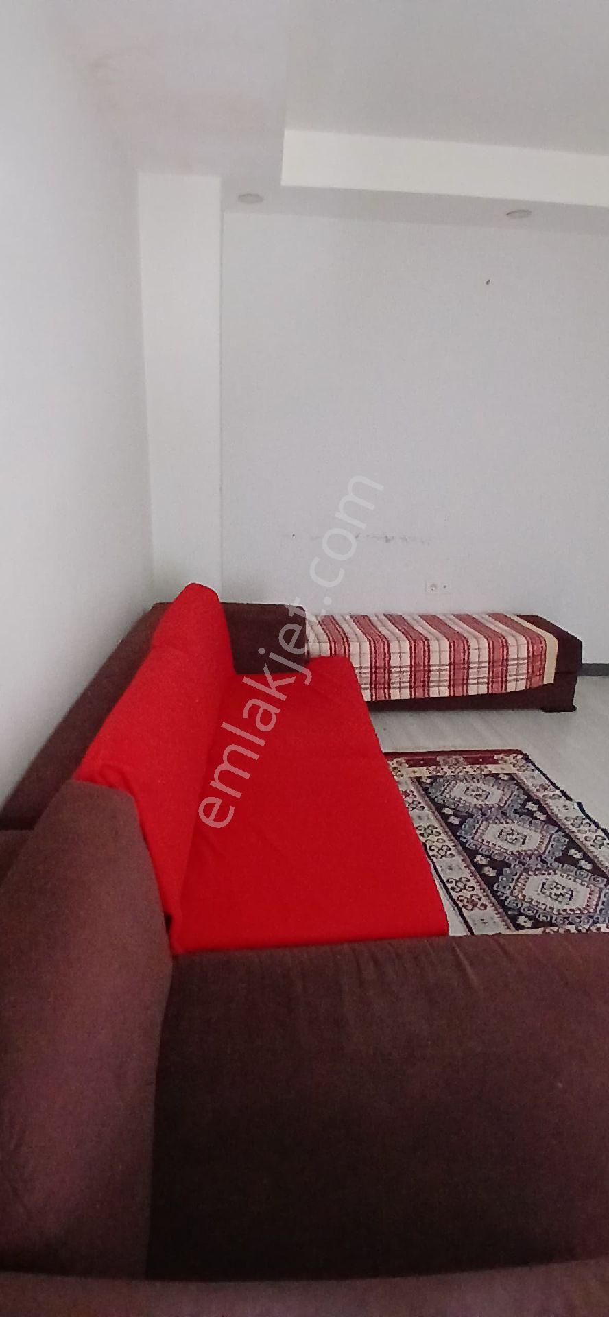 Doğan Araslı Bulvarı'nda Yeni Bina İçerisinde Full Eşyalı Temiz Daire