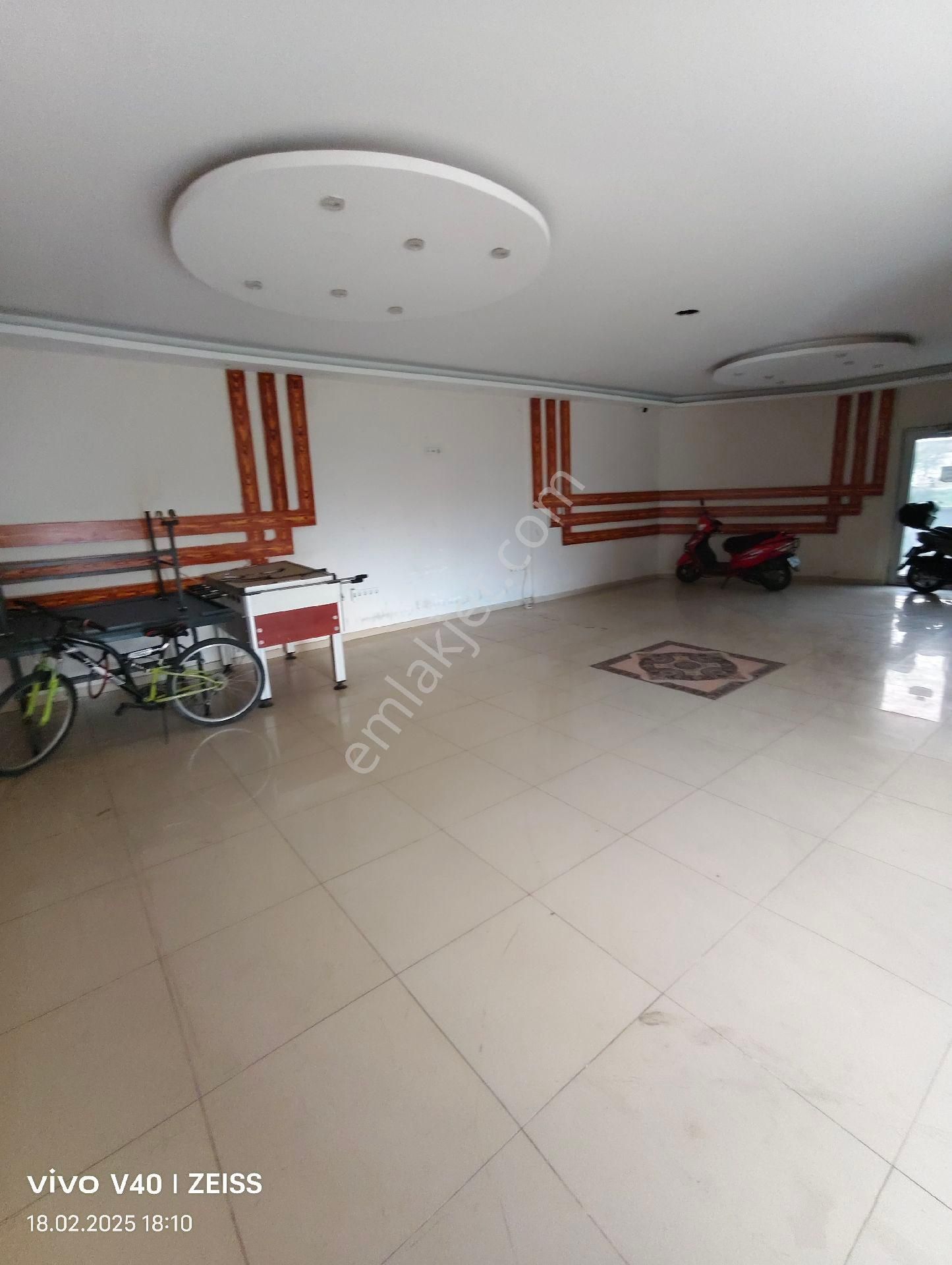 Sümer Park Yanında Asansörlü Balkonlu Daire