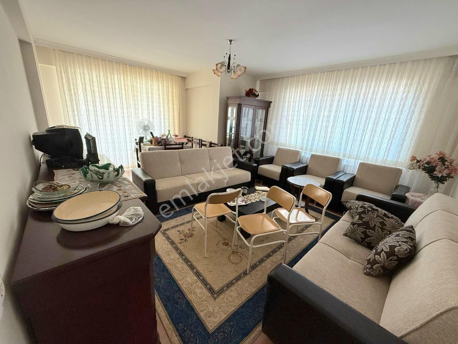 1200 Evlerde 3+1 Manzaralı Satılık Arakat Daire