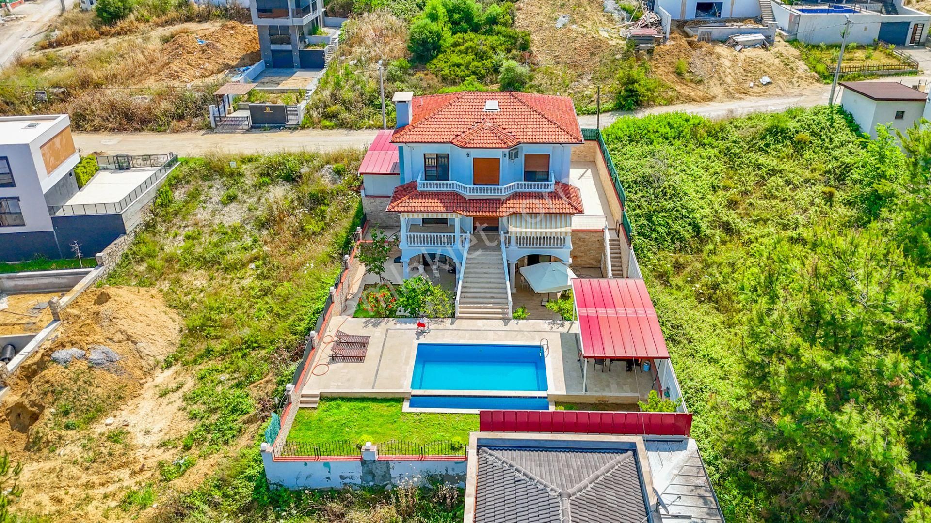Tamer Karagül'den Satılık Özel Havuzlu Lüks Villa