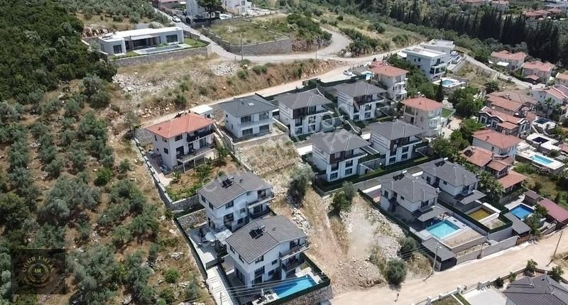 Uğur'dan Yeşilüzümlü'de 780 M2 Satılık İmarlı Arsa
