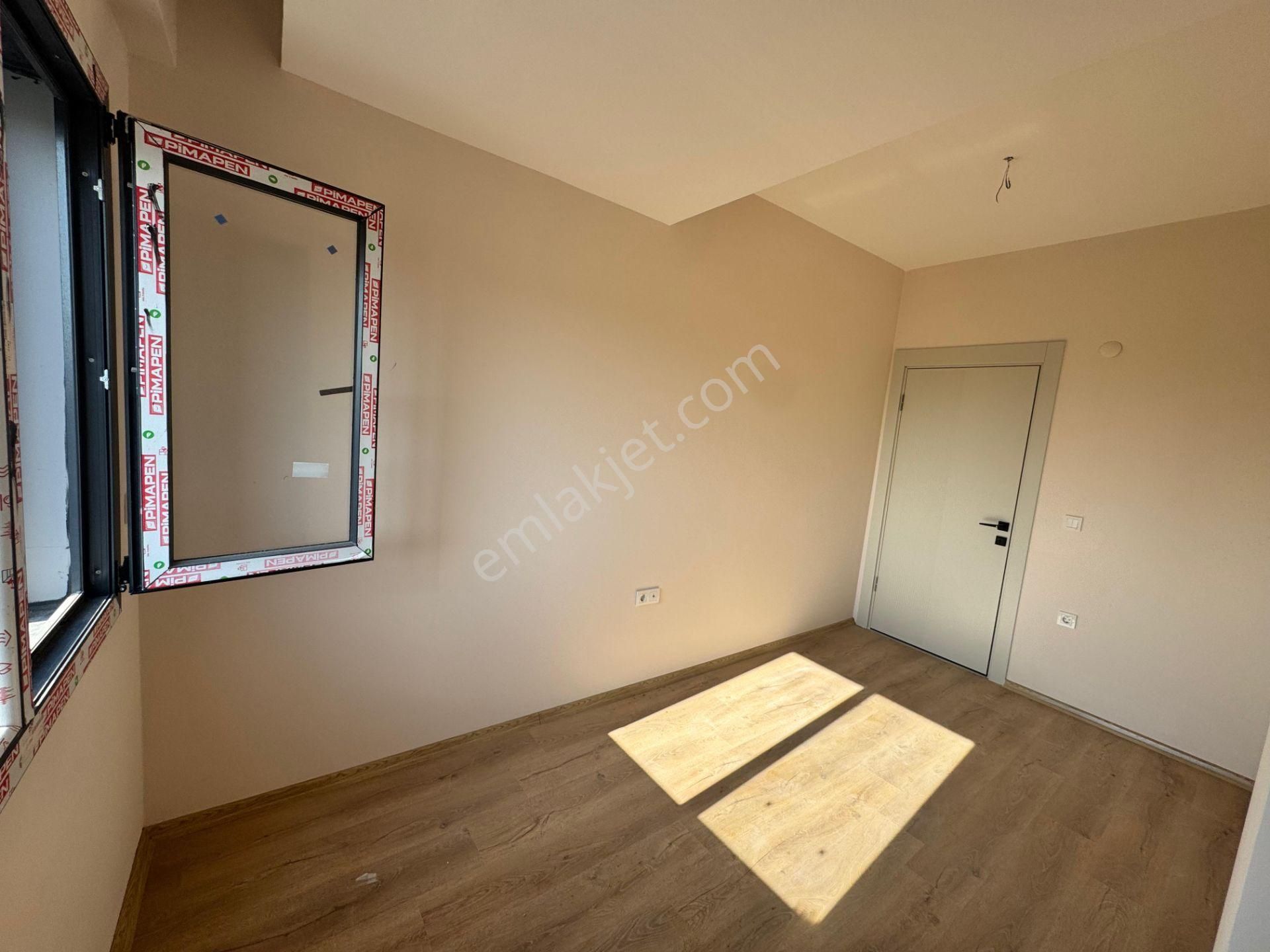 Bayraklı Mansuroğlunda Yüksek Şerefiyeli 2+1 Satılık Daire - Görsel 8