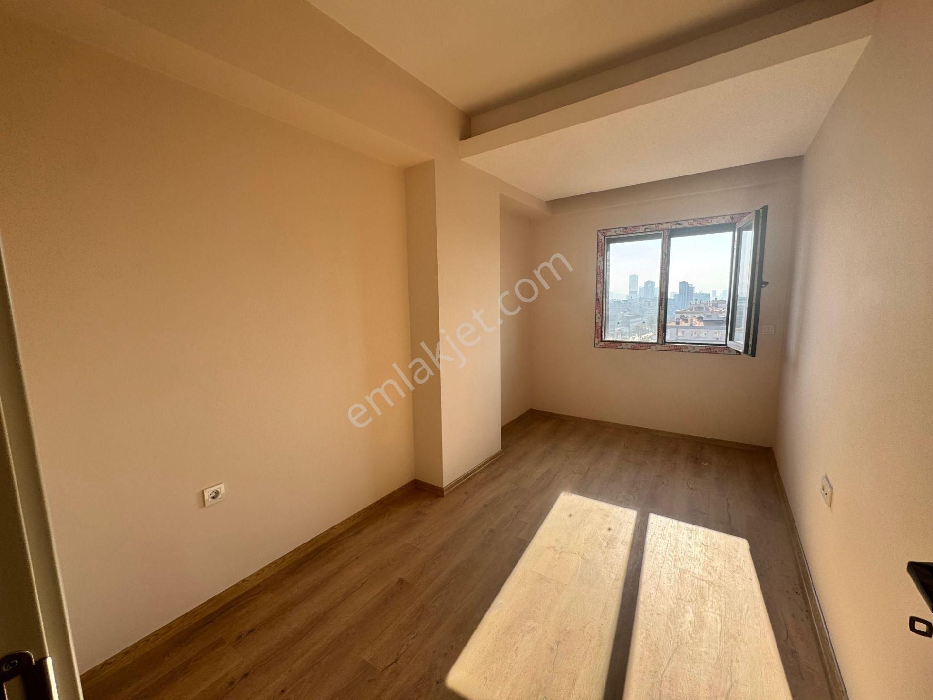 Bayraklı Mansuroğlunda Yüksek Şerefiyeli 2+1 Satılık Daire - Görsel 7