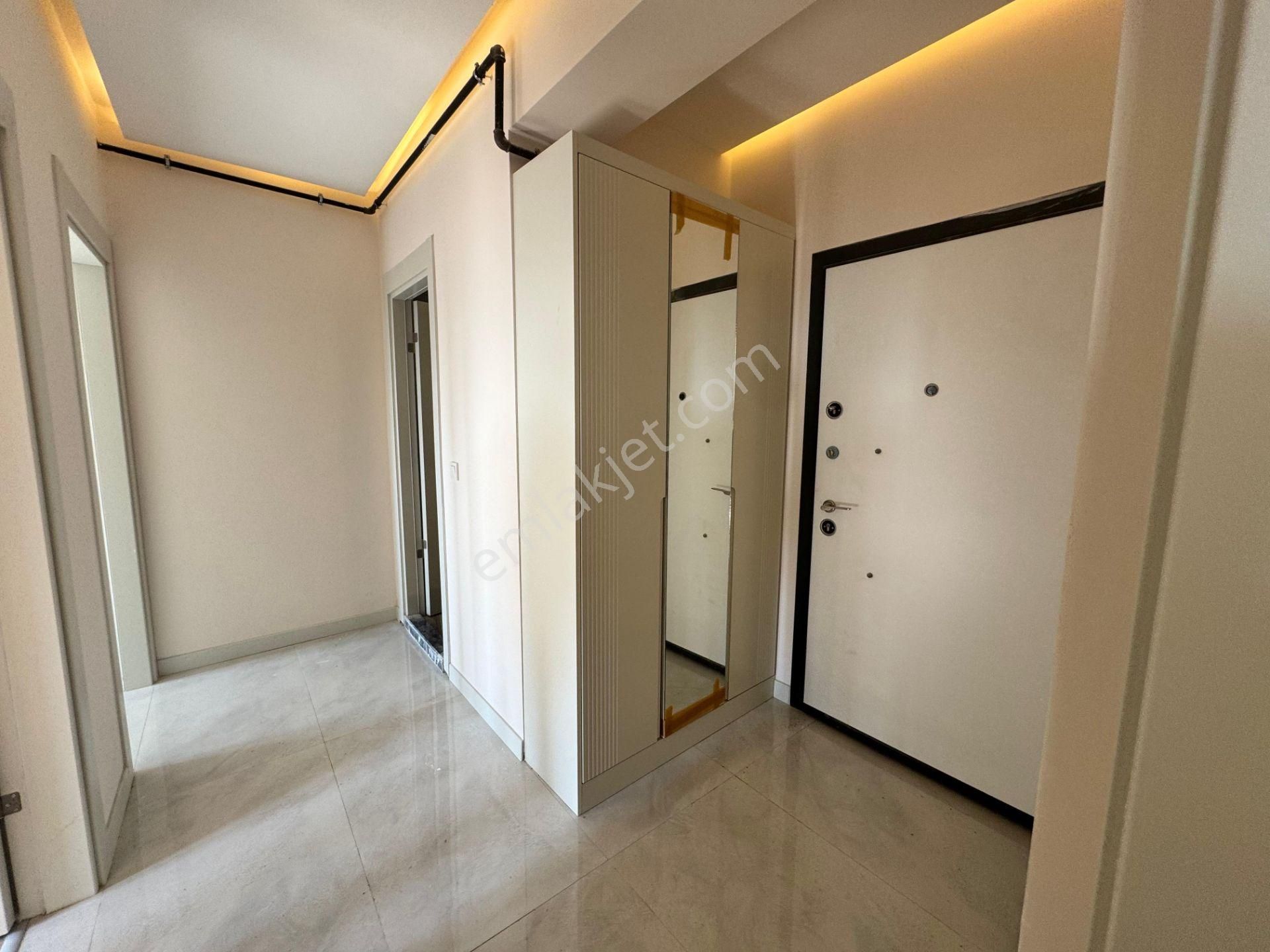 Bayraklı Mansuroğlunda Yüksek Şerefiyeli 2+1 Satılık Daire - Görsel 13