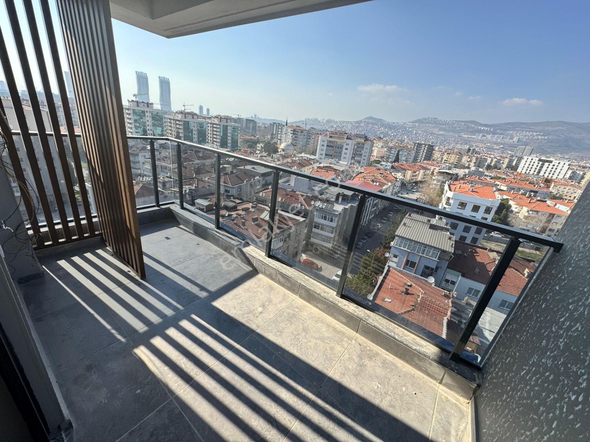 Bayraklı Mansuroğlunda Yüksek Şerefiyeli 2+1 Satılık Daire - Görsel 5