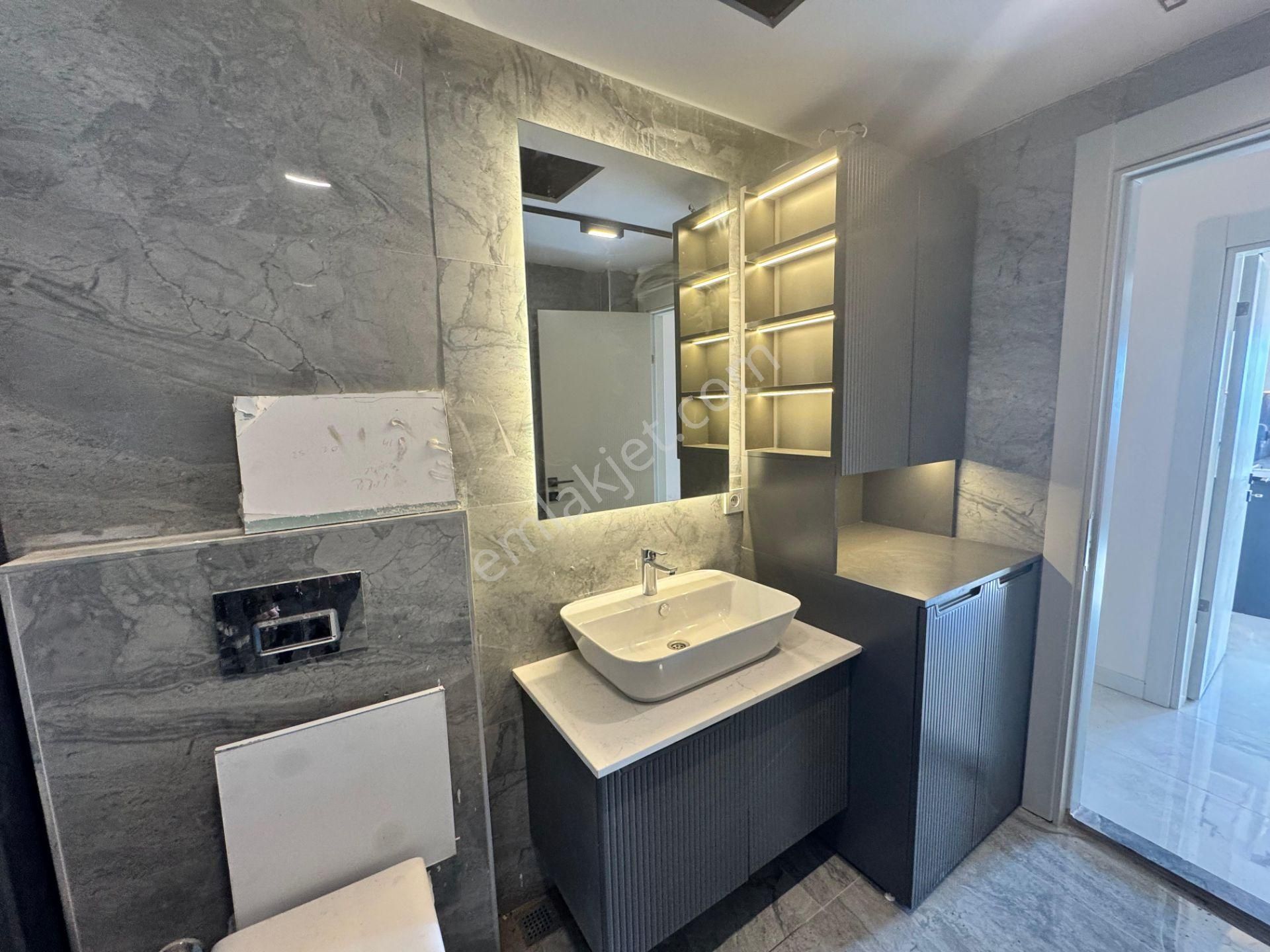 Bayraklı Mansuroğlunda Yüksek Şerefiyeli 2+1 Satılık Daire - Görsel 20