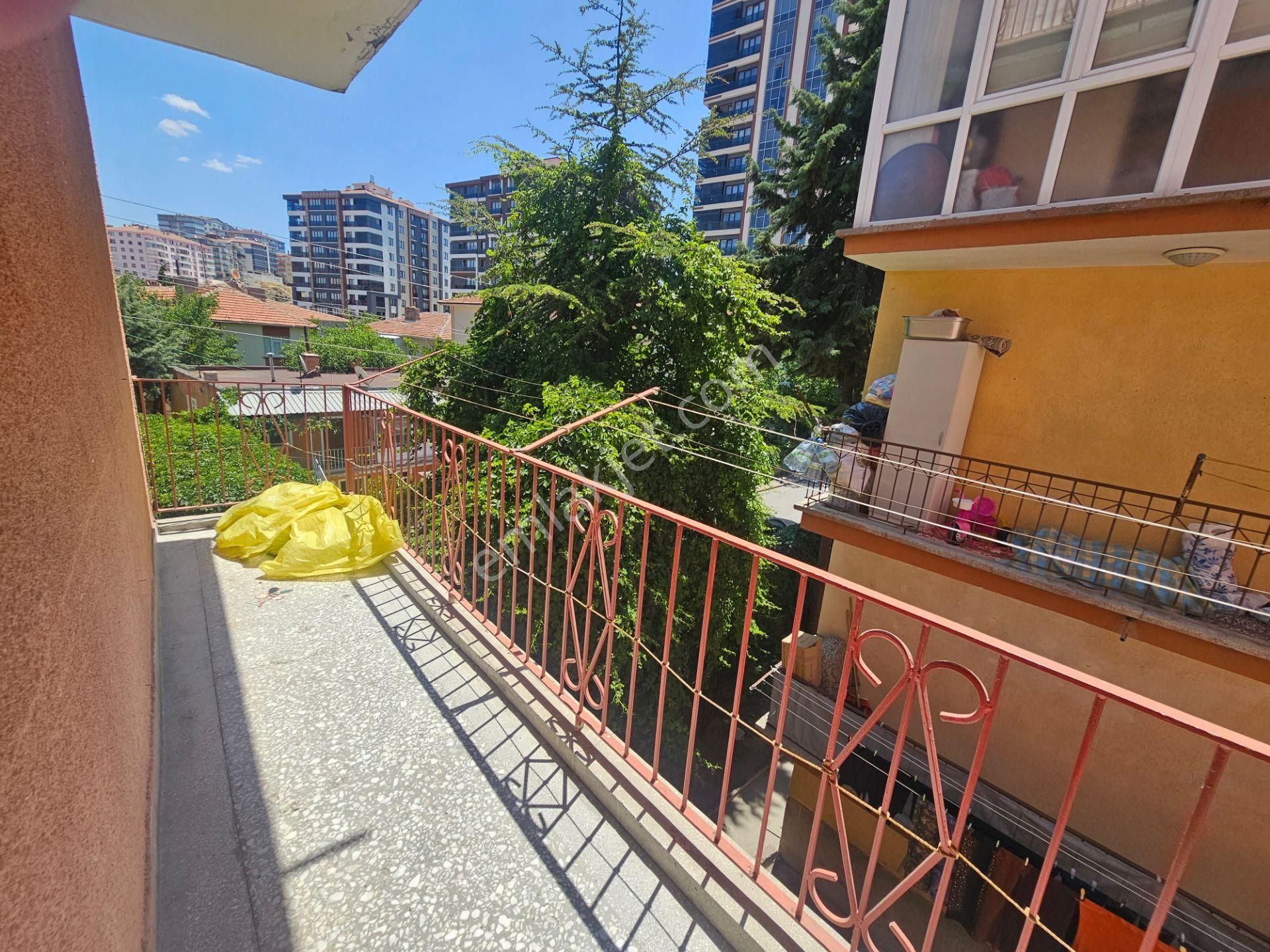 Keçiören Bağlarbaşı Mh. 90 M2 2. Kat Güney Doğu Cepheli
