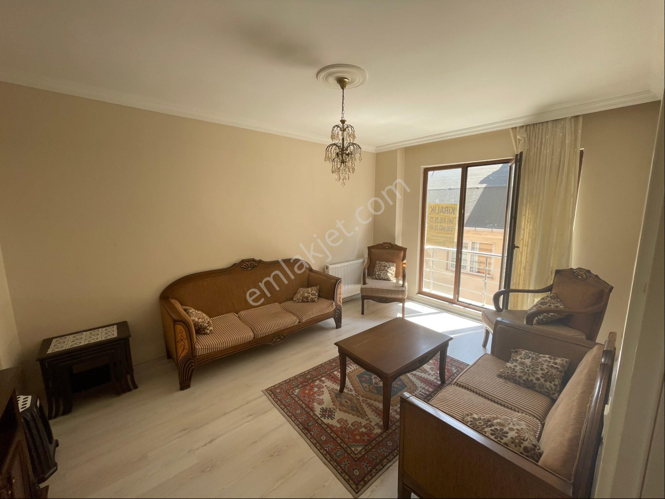 Tekirdağ Süleymanpaşa Çarşı İçi Eşyalı Kiralık 2+1 Daire