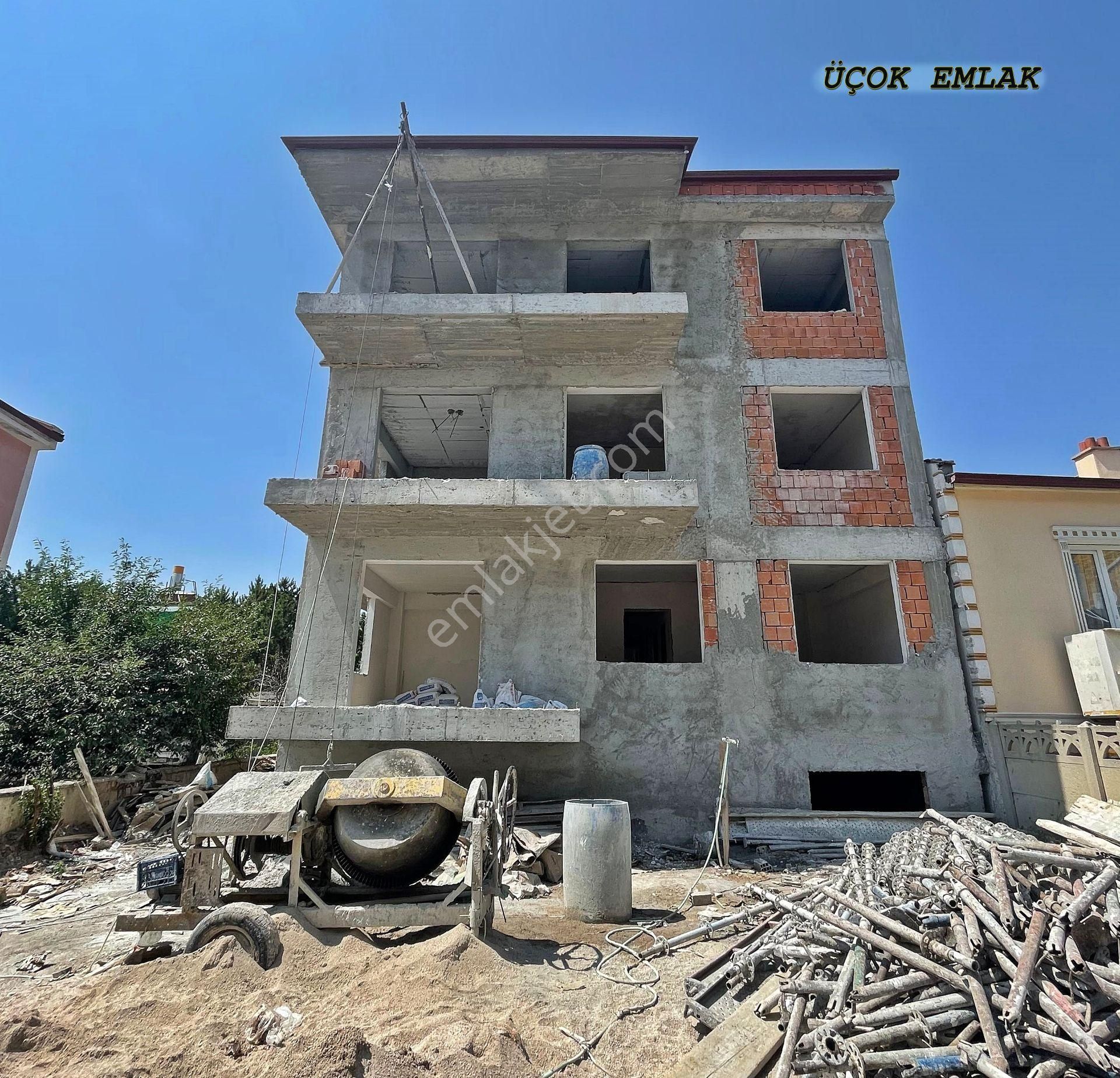 Afyon Üçok Emlaktan Fatih Mah Sıfır Lüx Arakat 2+1 Daire
