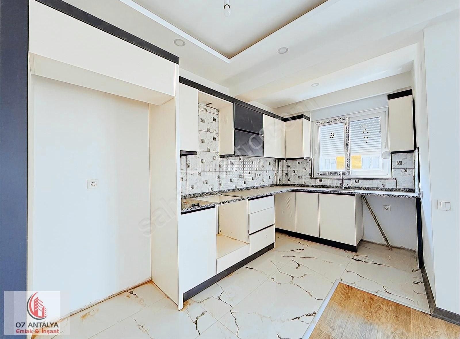 Şifa Hastanesi Karşısı Katta Asansörlü Sıfır 95m2 2+1