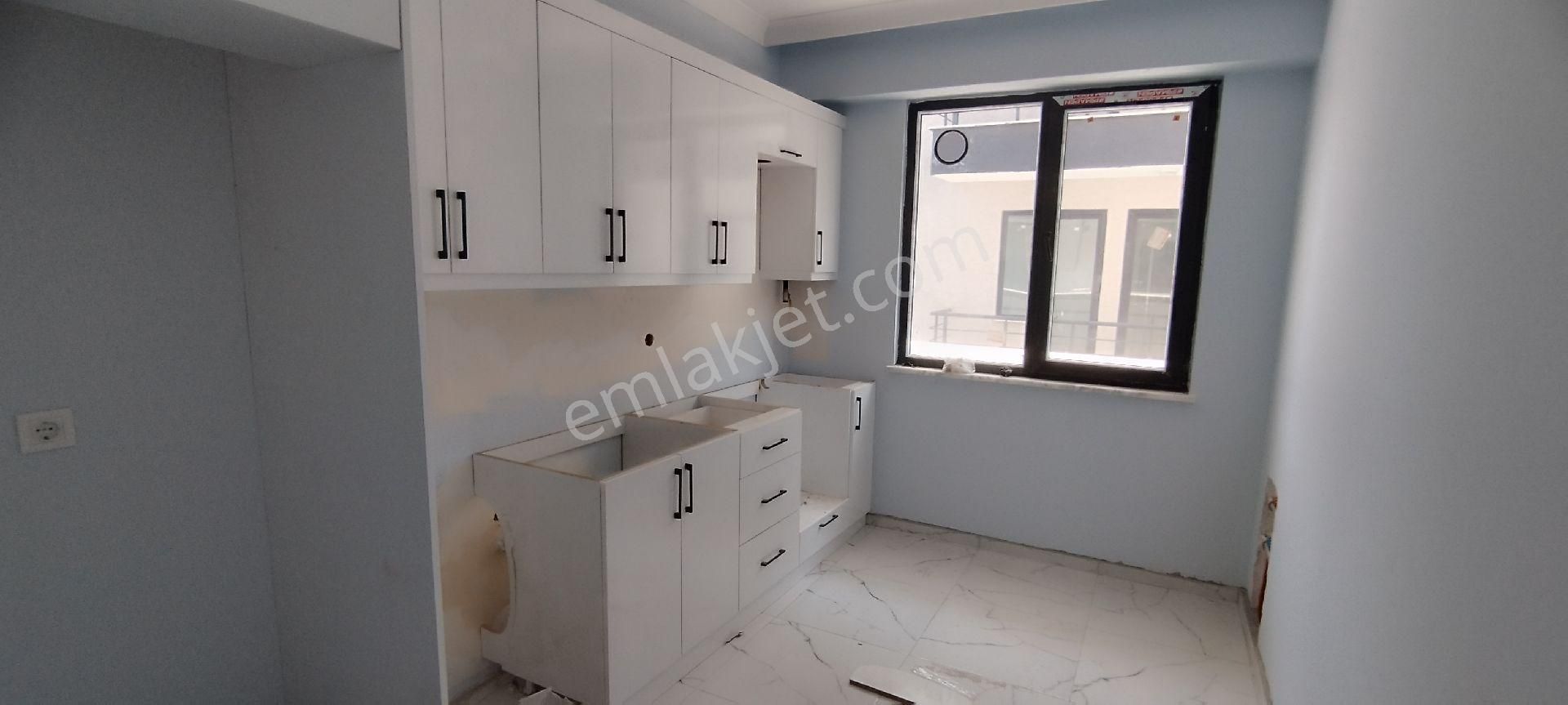 Çiftlik Mahallesinde Uygun Fiyata Sıfır Arakat 2+1