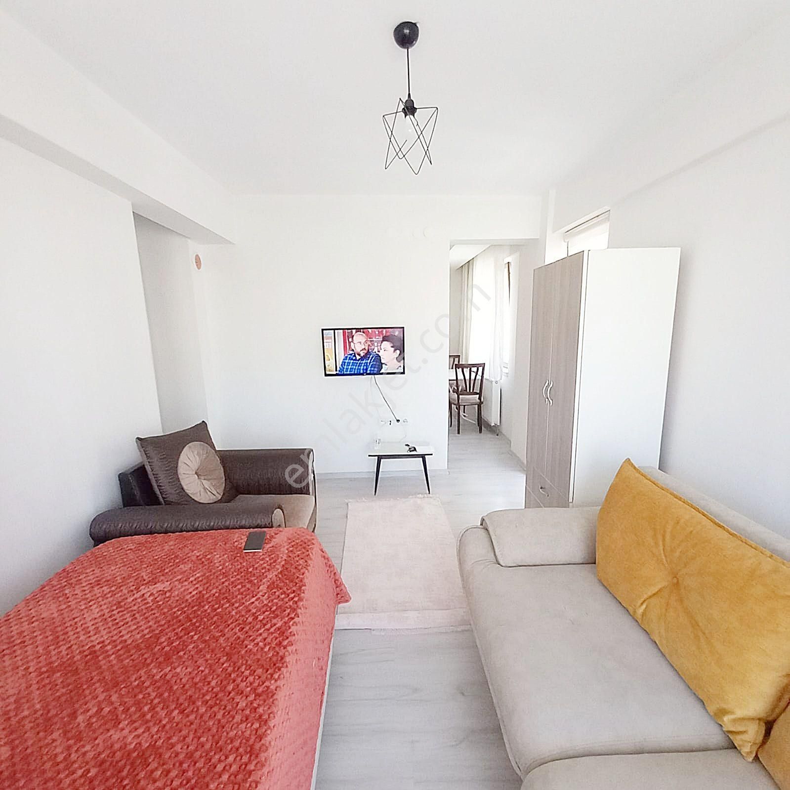 Benliler Emlak'tan 1+1 3,katta Full Eşyalı Kiralık Daire