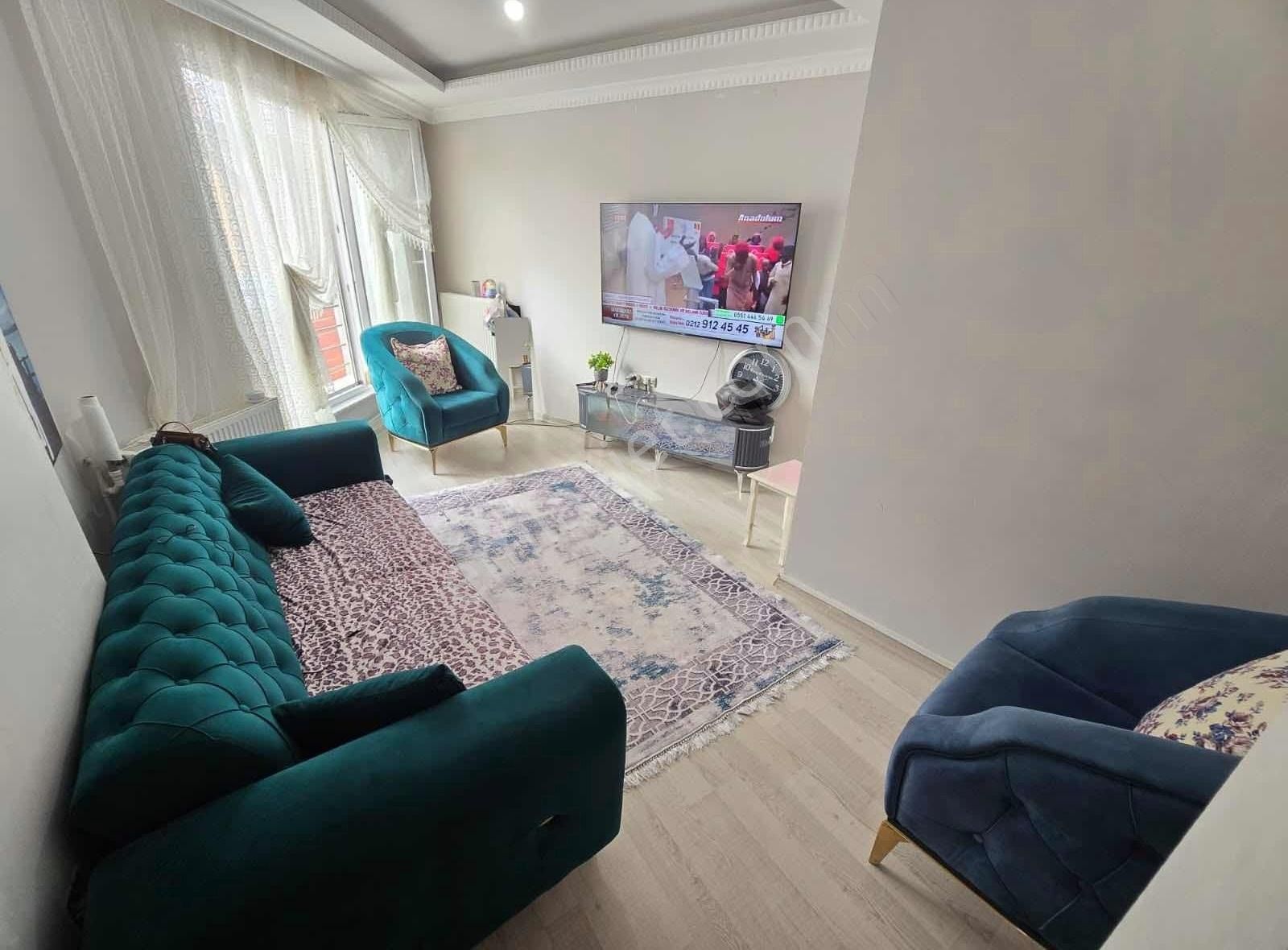 Şahin İnşaatt Esenyurt 2+1 Asansörlü 95m2 Balkonlu 8 Yıllık
