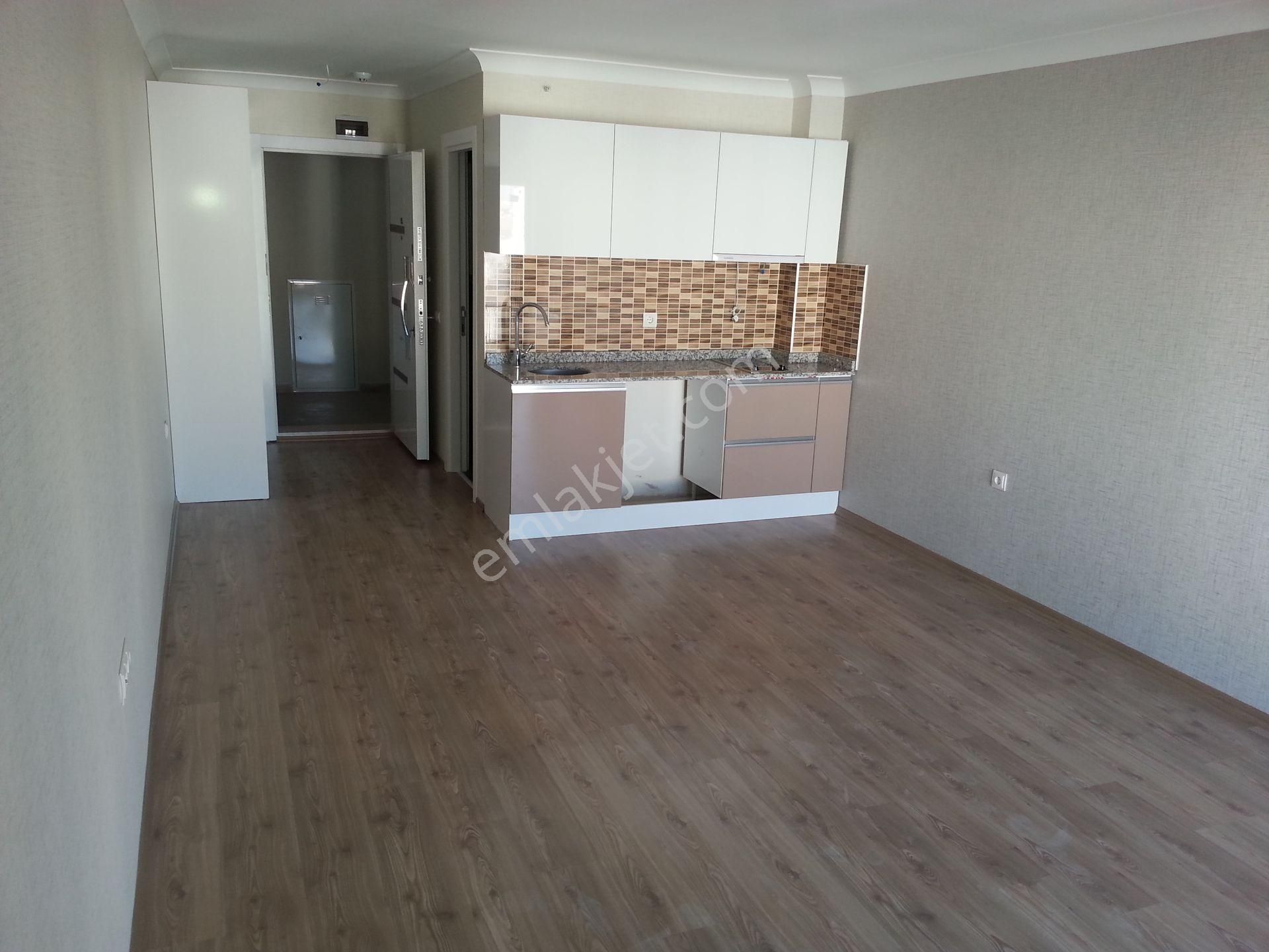 1+1 Eşyasız Katta Önü Açık Kiralık Rezidans Daire Relax Göksu