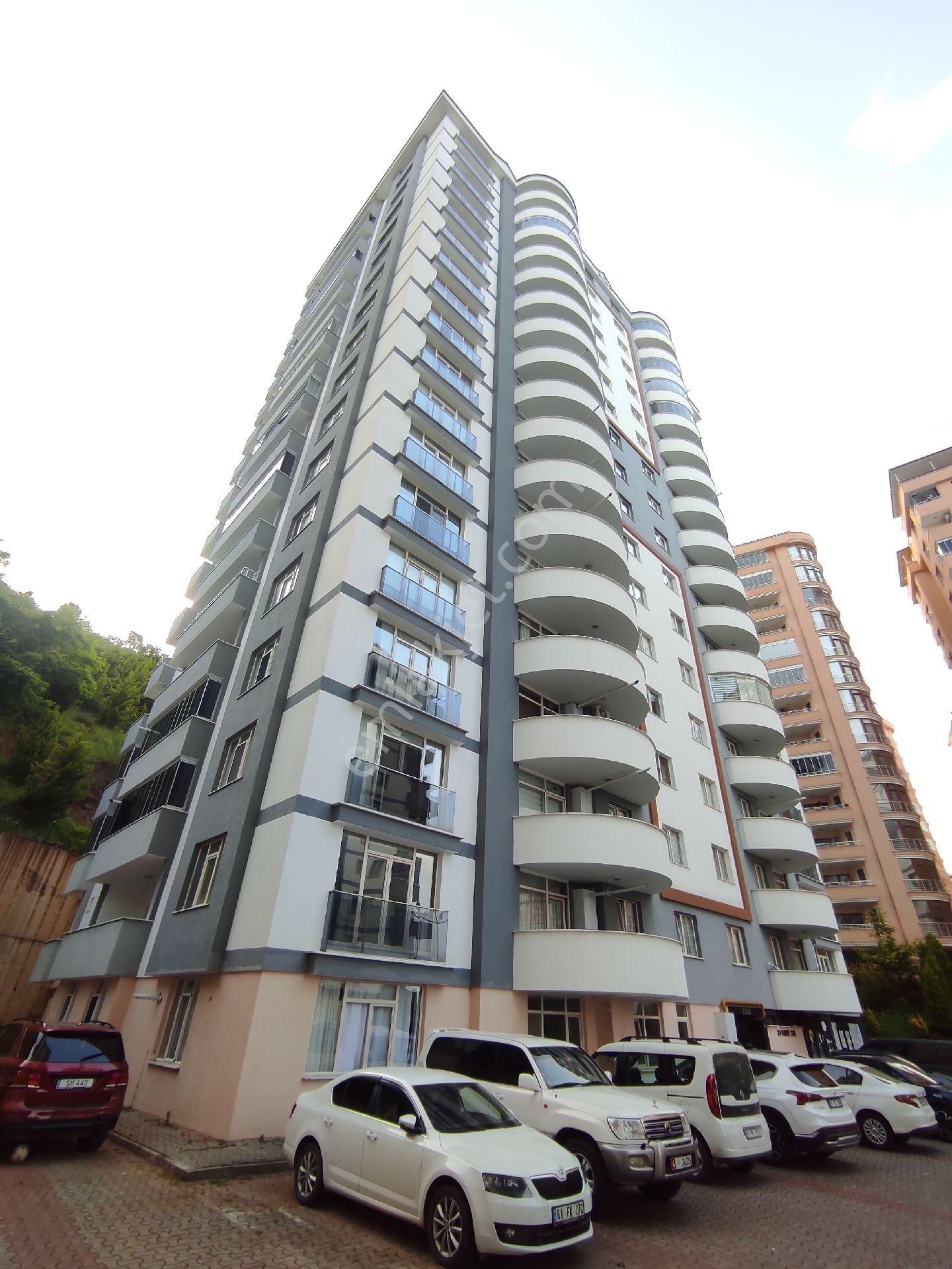Trabzon Araklı Da Satılık 165m2 3+1 Daire,