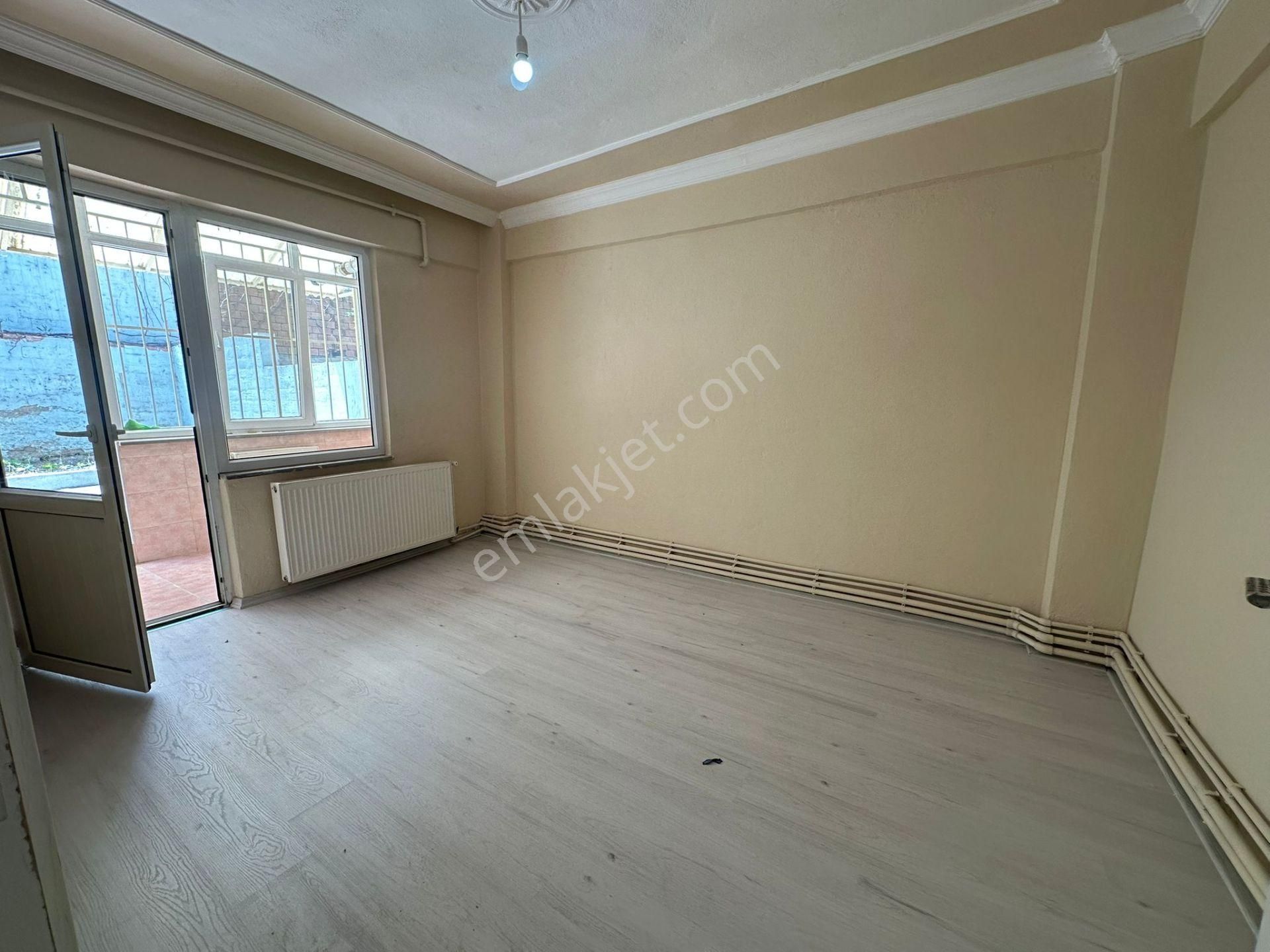 Çorlu Tahtalı Cami Yakını Satılık 2+1 120 M2 Teraslı Daire