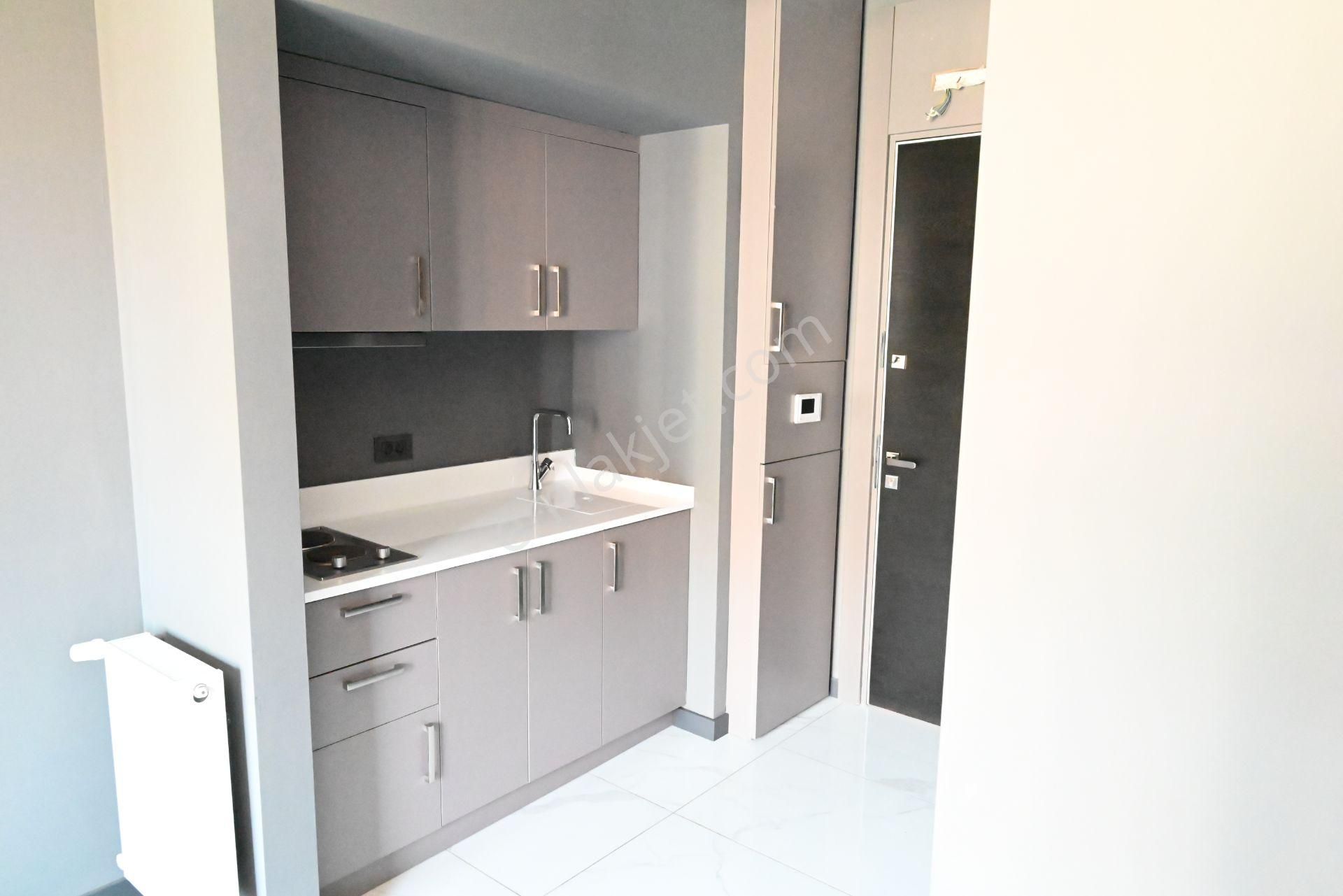Mersin Yenişehir 3.çevre Yolu Üzeri 1+0 Satılık Büro Ofis