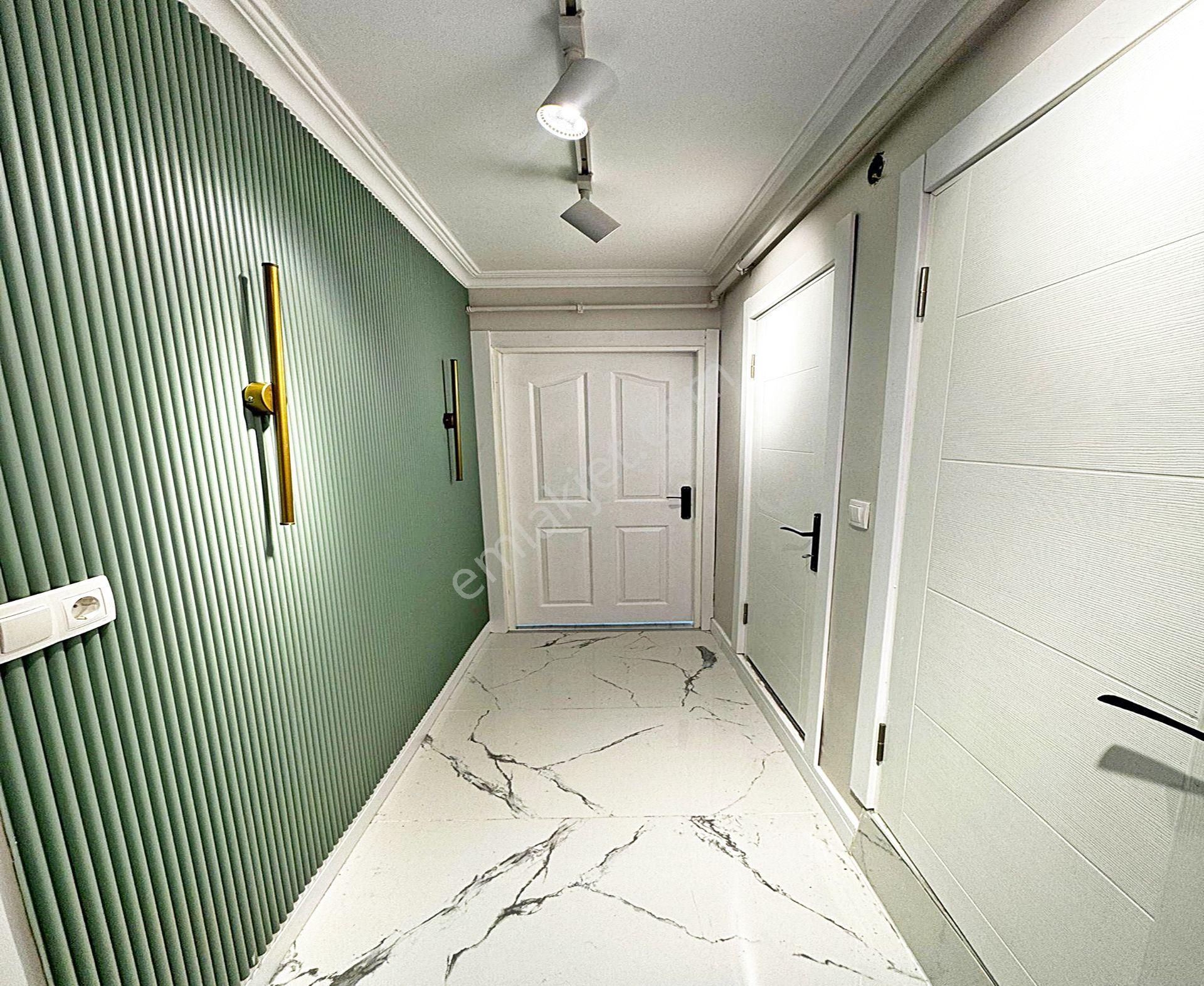 Metrobüsün Dibinde Lüks Yapılı 2+1 110m2 Çok Uygun Satılık Daire - Görsel 33