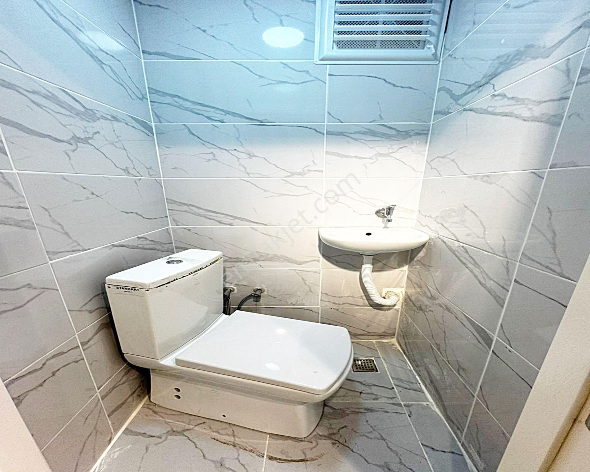 Metrobüsün Dibinde Lüks Yapılı 2+1 110m2 Çok Uygun Satılık Daire - Görsel 19