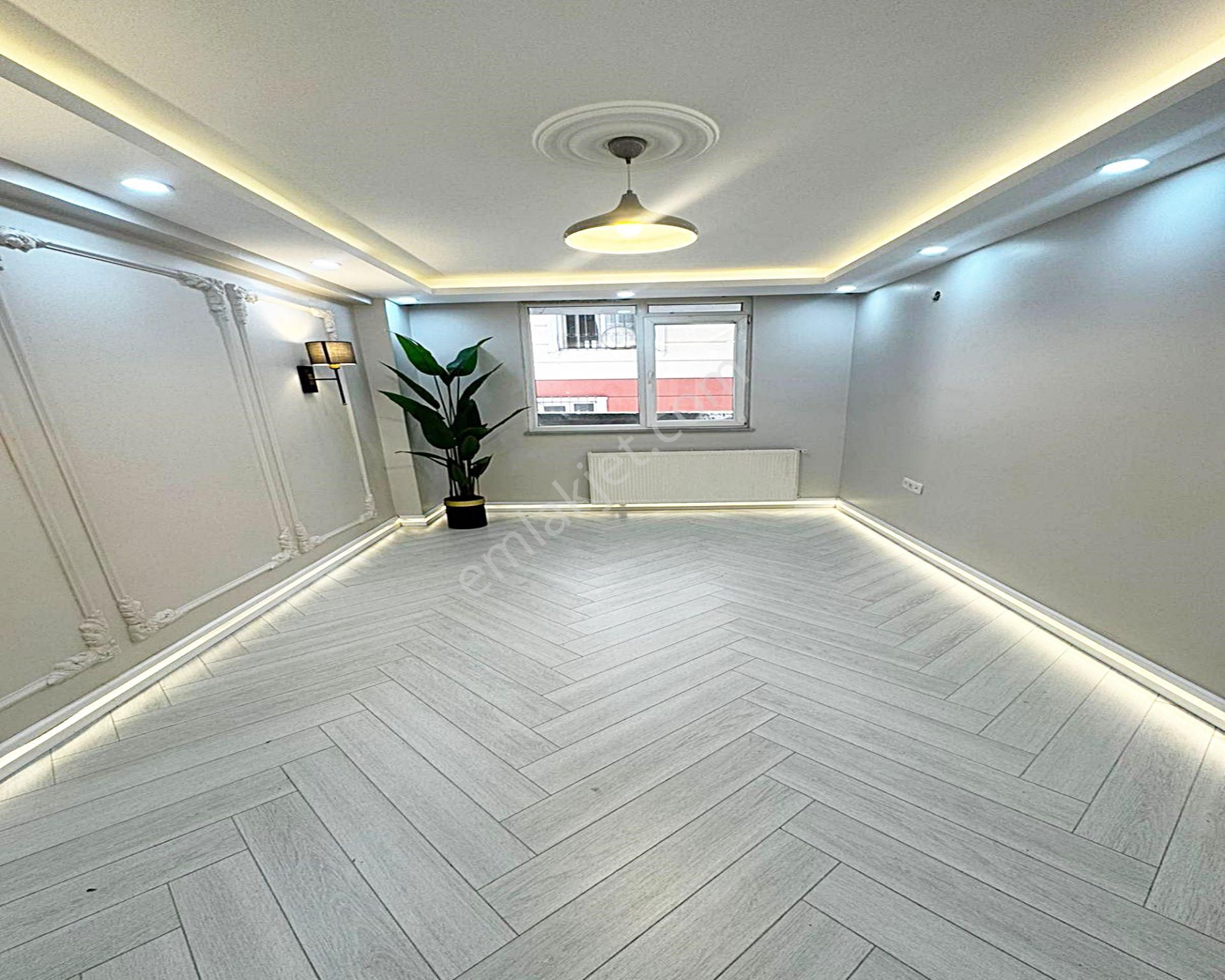 Metrobüsün Dibinde Lüks Yapılı 2+1 110m2 Çok Uygun Satılık Daire - Görsel 31