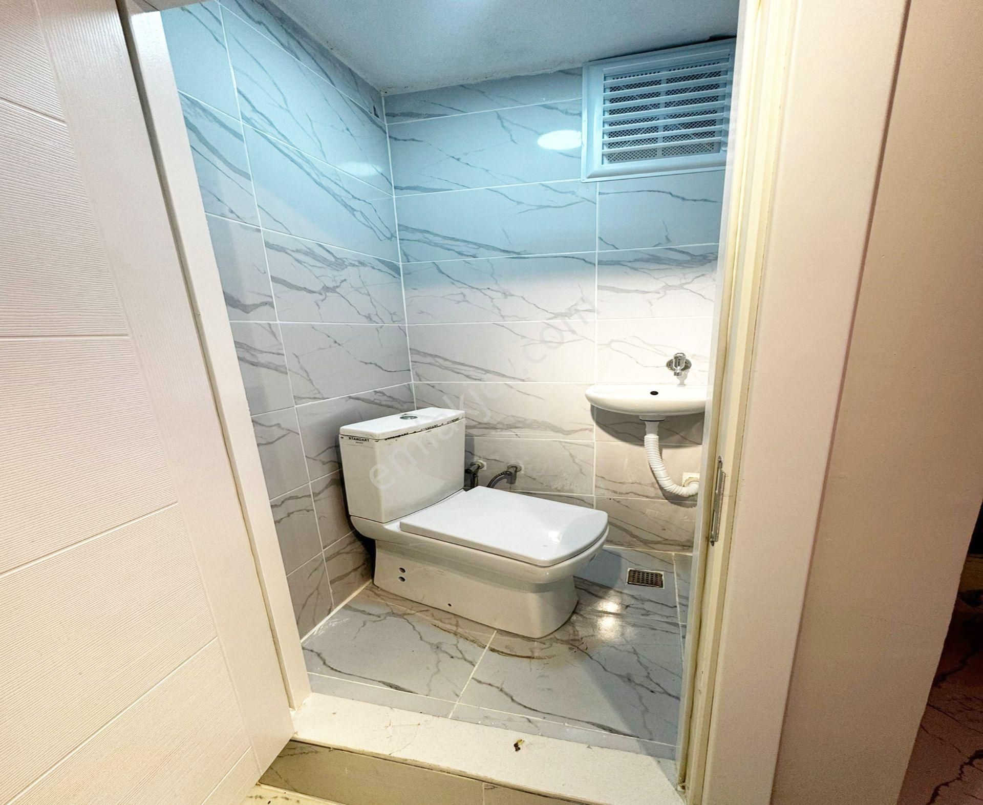 Metrobüsün Dibinde Lüks Yapılı 2+1 110m2 Çok Uygun Satılık Daire - Görsel 13