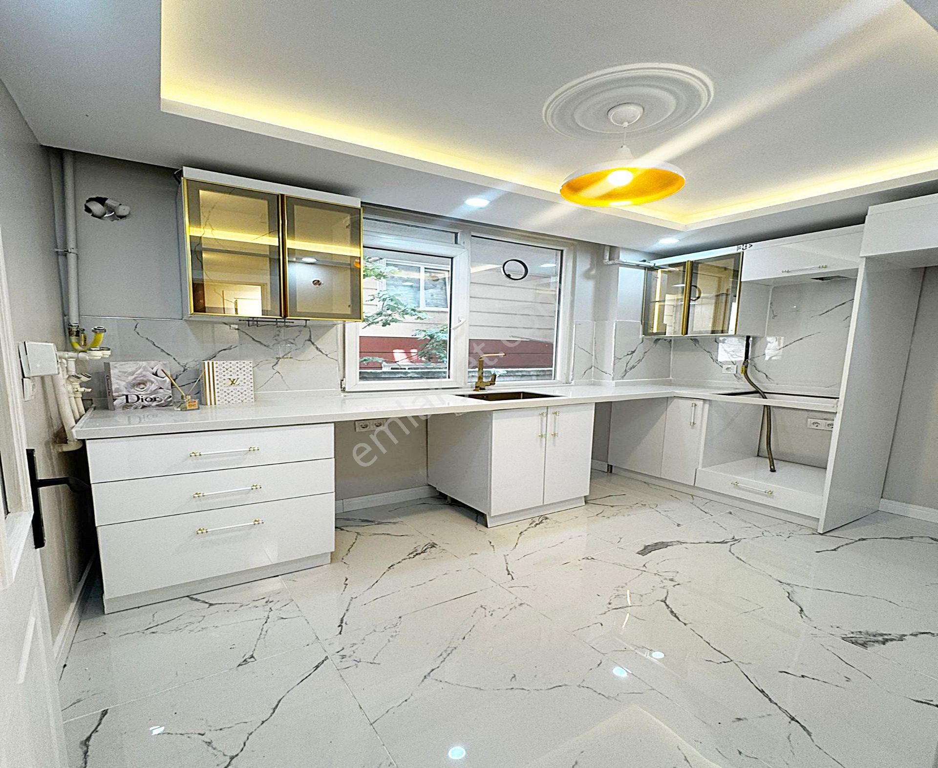 Metrobüsün Dibinde Lüks Yapılı 2+1 110m2 Çok Uygun Satılık Daire - Görsel 15