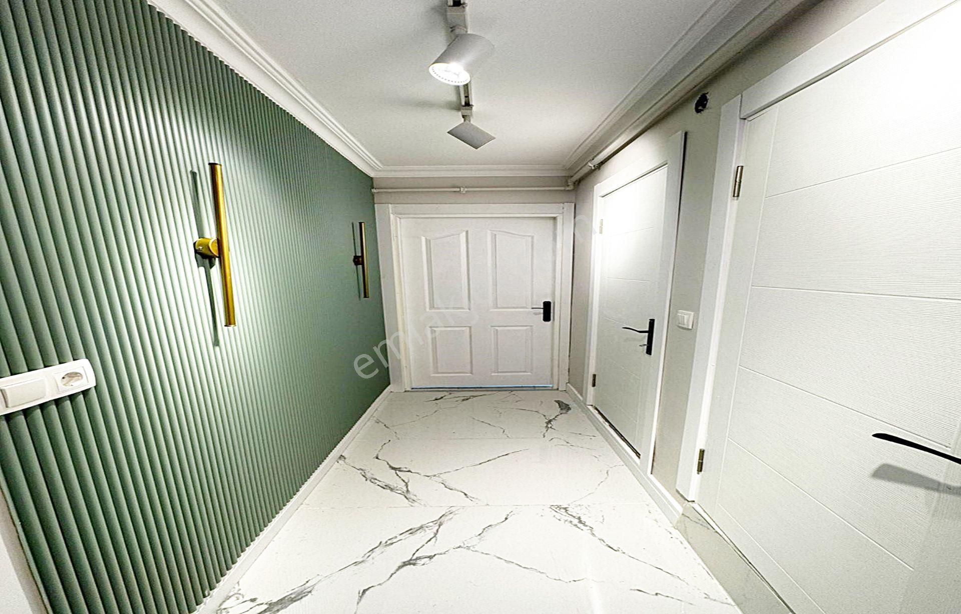 Metrobüsün Dibinde Lüks Yapılı 2+1 110m2 Çok Uygun Satılık Daire - Görsel 27