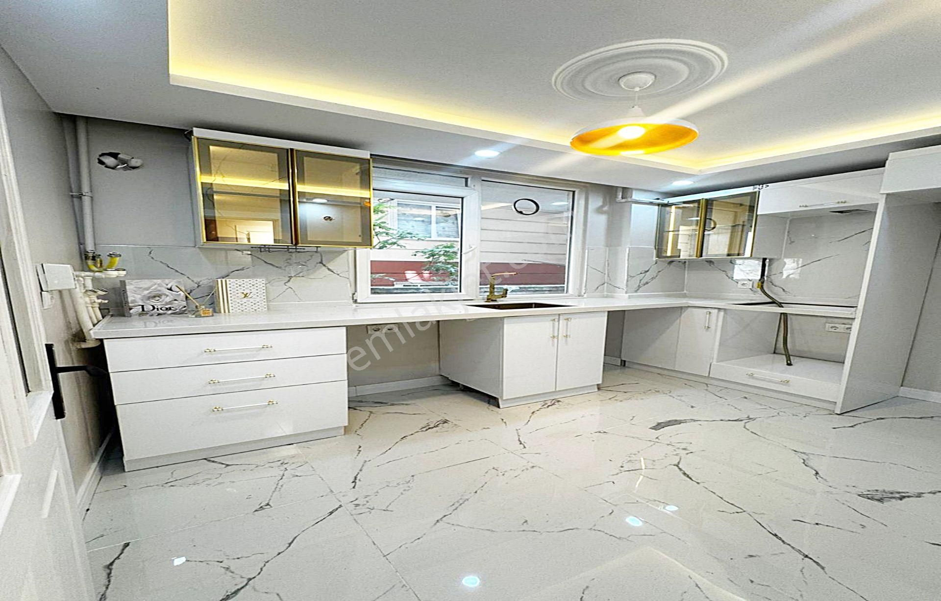 Metrobüsün Dibinde Lüks Yapılı 2+1 110m2 Çok Uygun Satılık Daire - Görsel 14