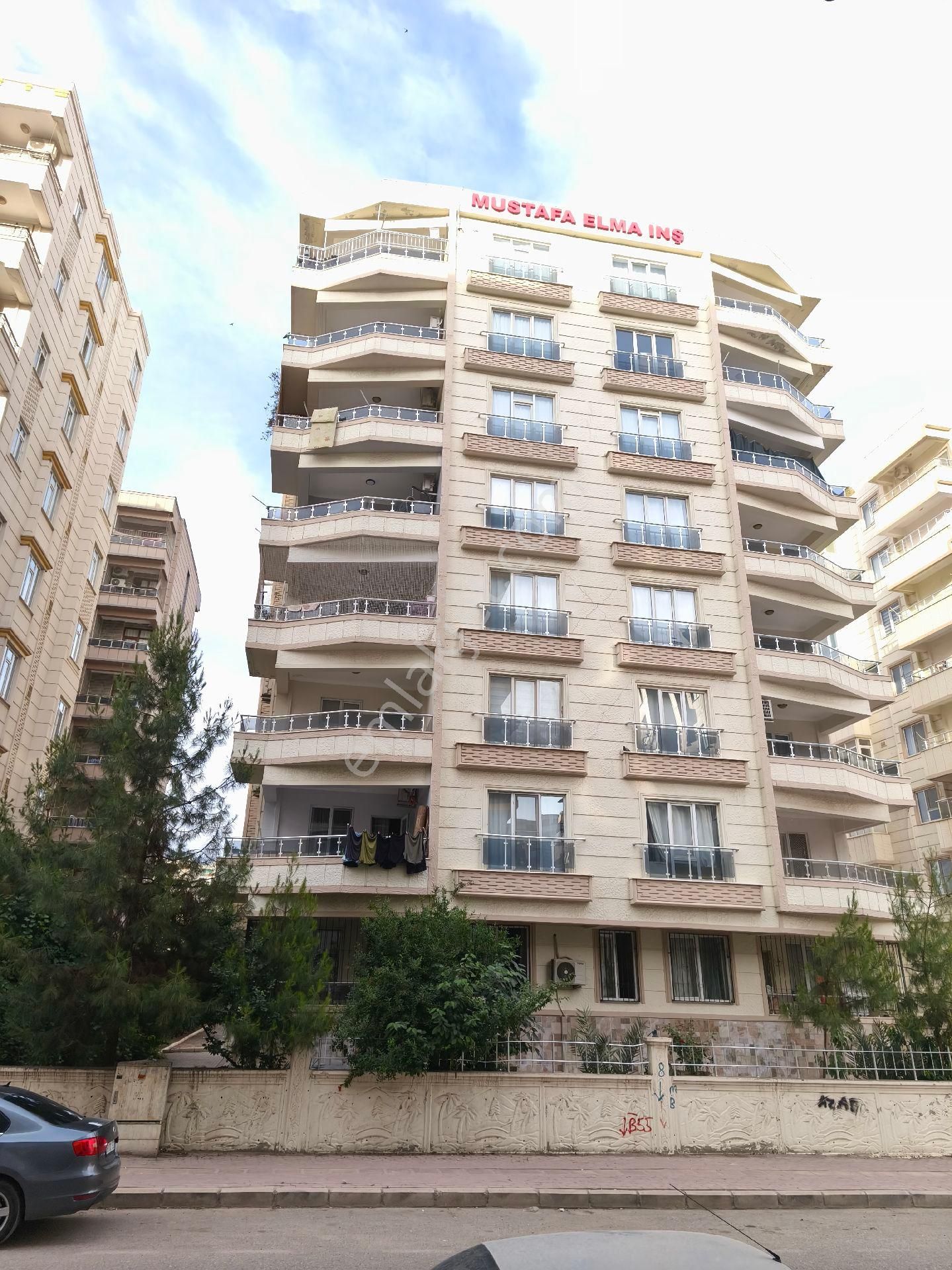 Karşıyaka Da Kiralık Daire 2+1 Eşyalı