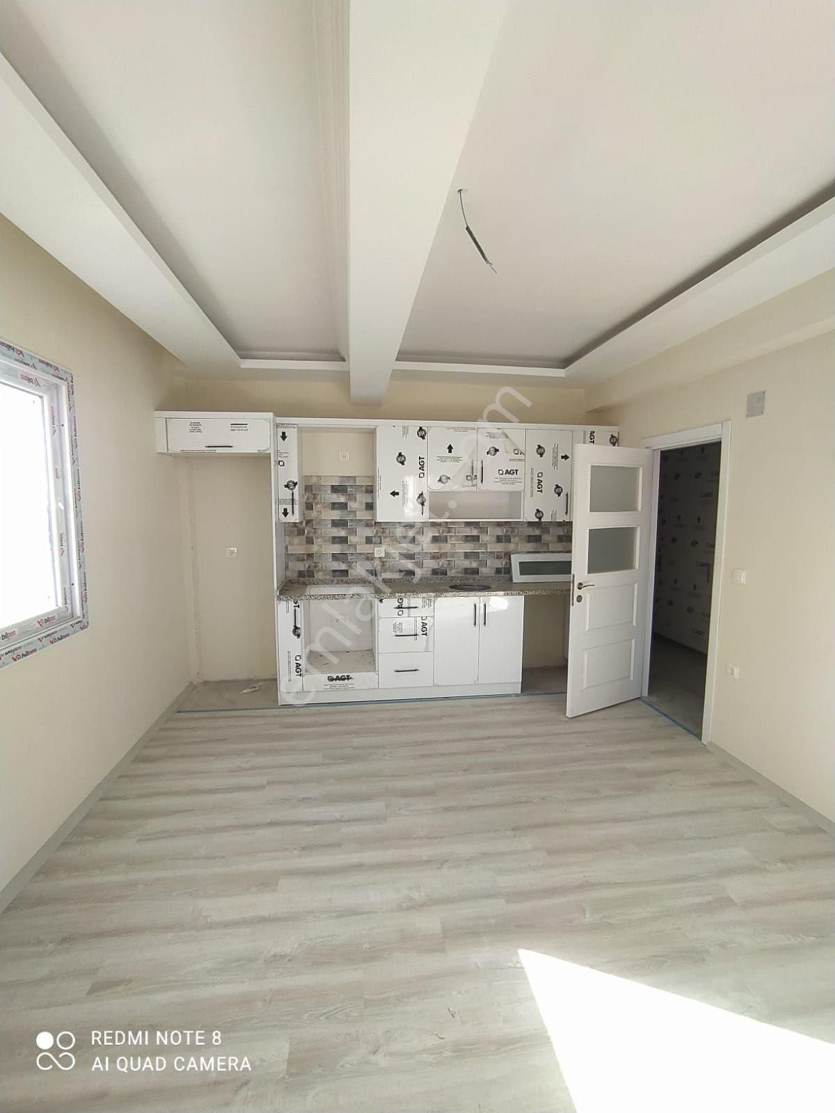 Atıcı'dan İlçe Emniyet Karşısında Kombili İskanlı 3+1 Kiralık Daire