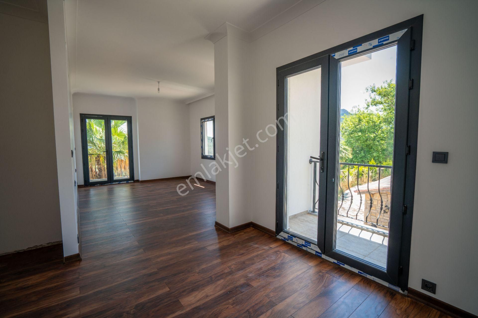 Datça Emecikte 1000m2 Arsa İçinde Deniz Manzaralı,havuzlu Villa - Görsel 11