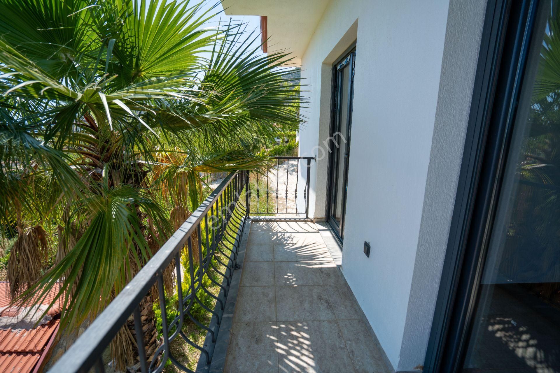 Datça Emecikte 1000m2 Arsa İçinde Deniz Manzaralı,havuzlu Villa - Görsel 13