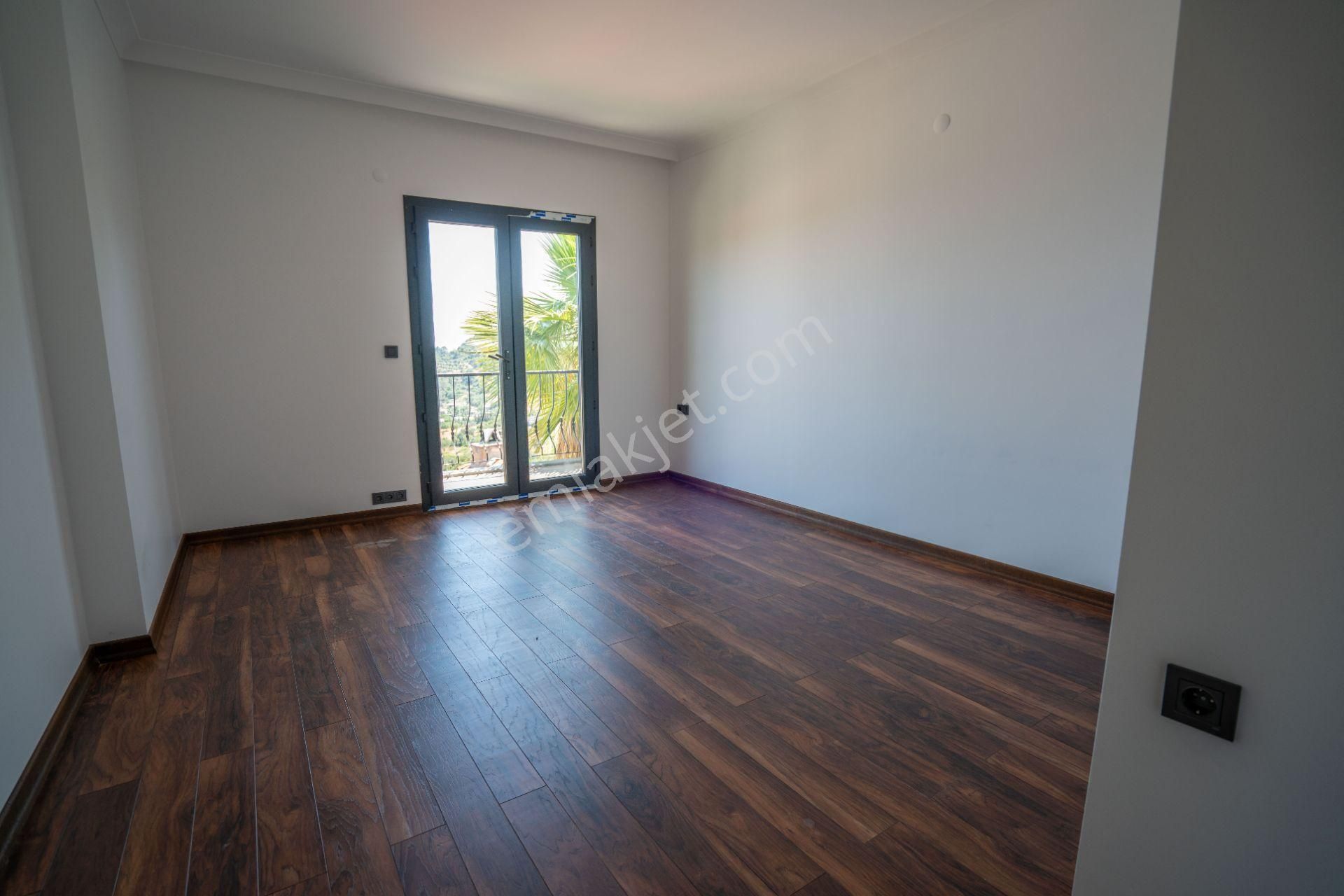 Datça Emecikte 1000m2 Arsa İçinde Deniz Manzaralı,havuzlu Villa - Görsel 15