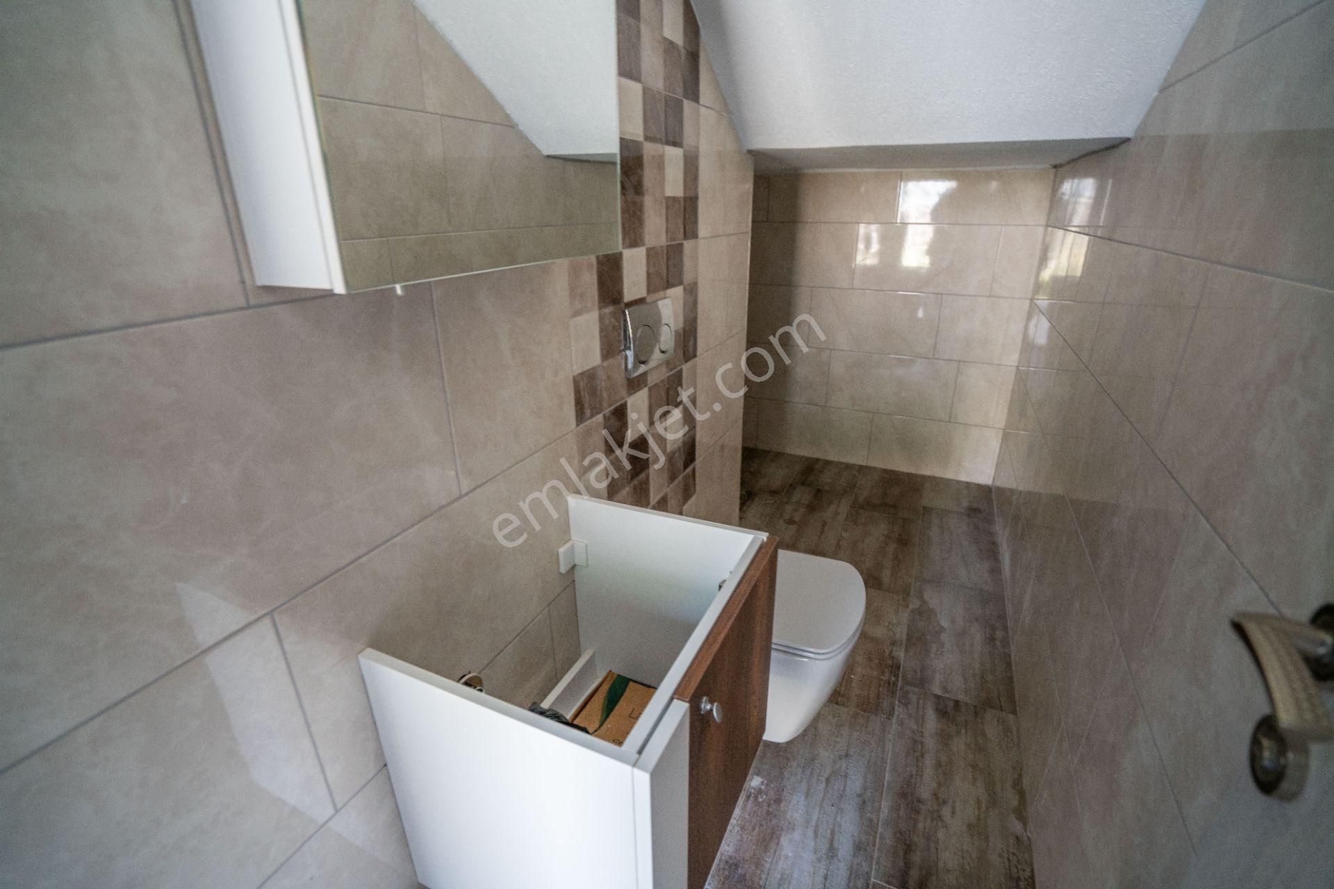 Datça Emecikte 1000m2 Arsa İçinde Deniz Manzaralı,havuzlu Villa - Görsel 8