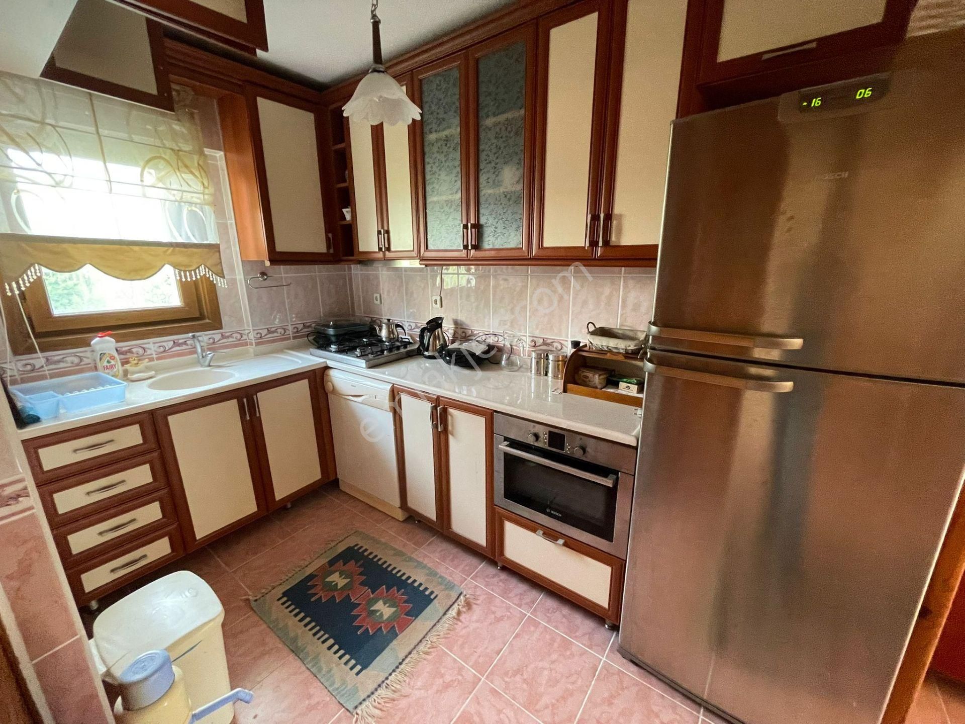 Karasu Güntur Sitesinde 3+1 Bahçeli Tatillik Villa!! - Görsel 17