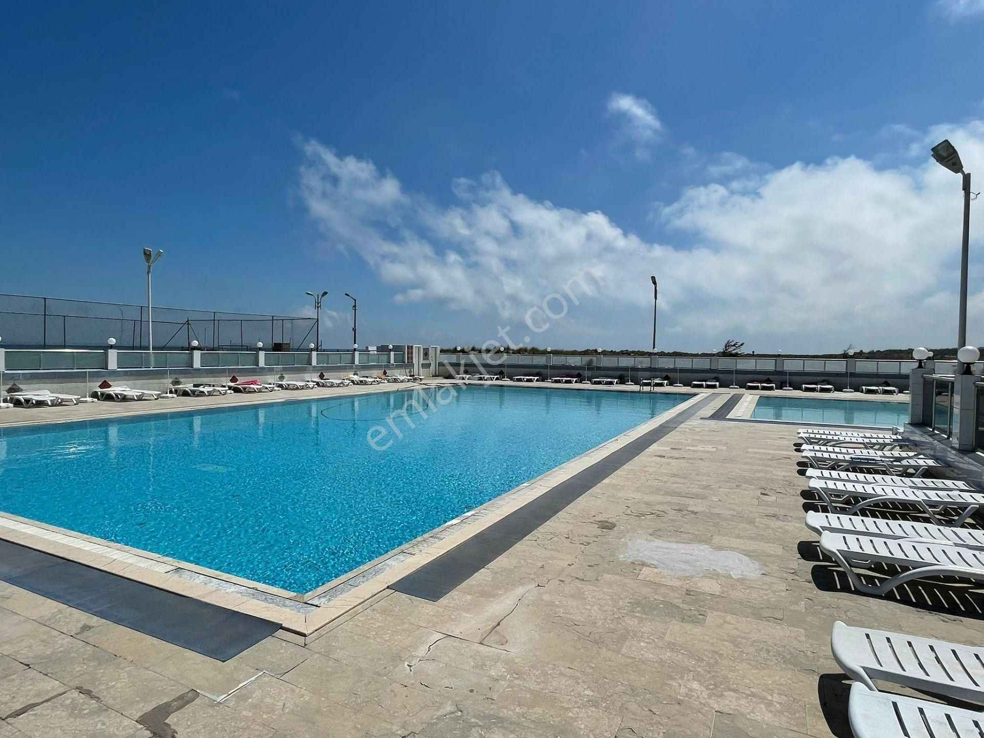 Karasu Güntur Sitesinde 3+1 Bahçeli Tatillik Villa!! - Görsel 4