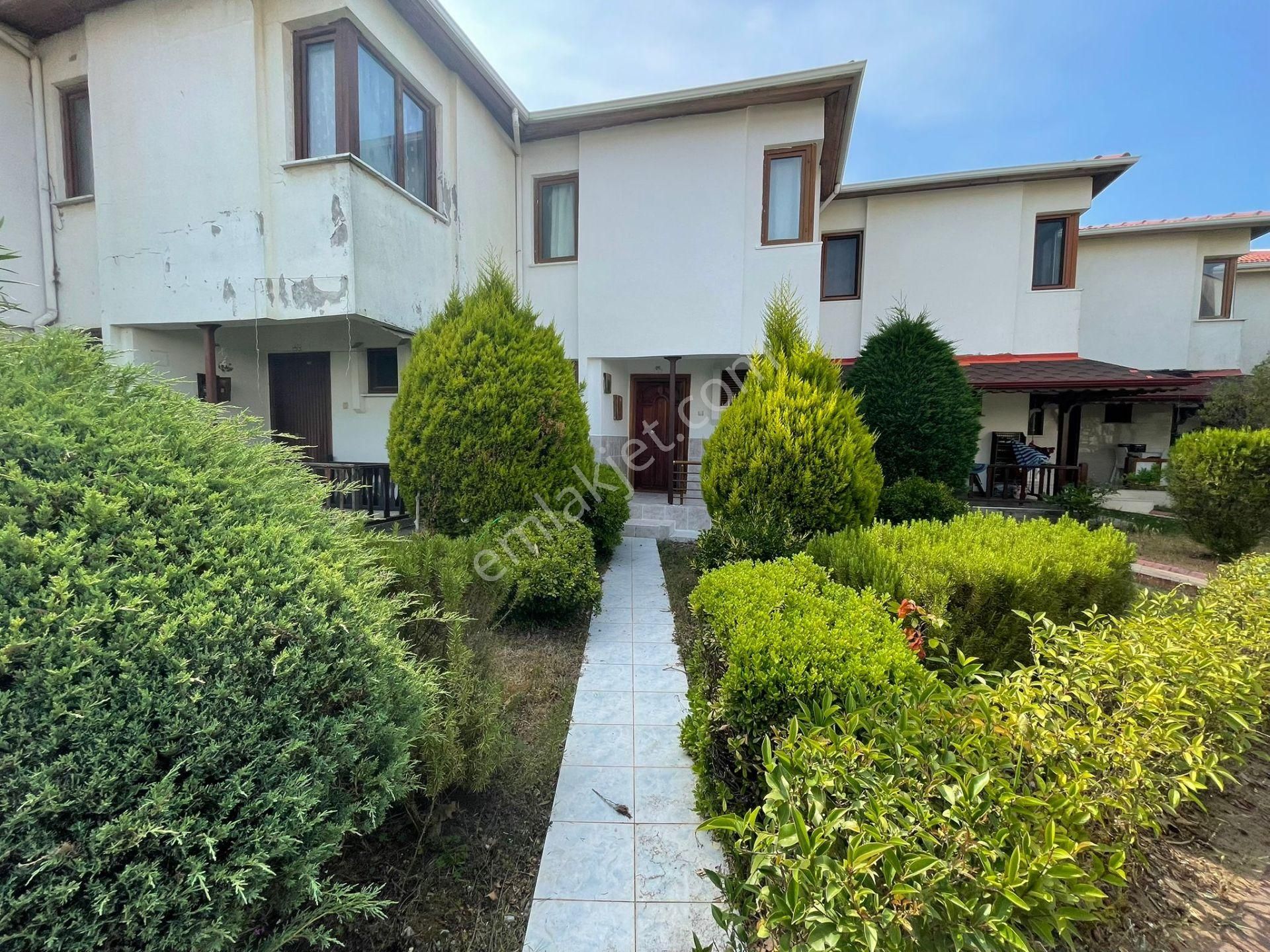 Karasu Güntur Sitesinde 3+1 Bahçeli Tatillik Villa!! - Görsel 19