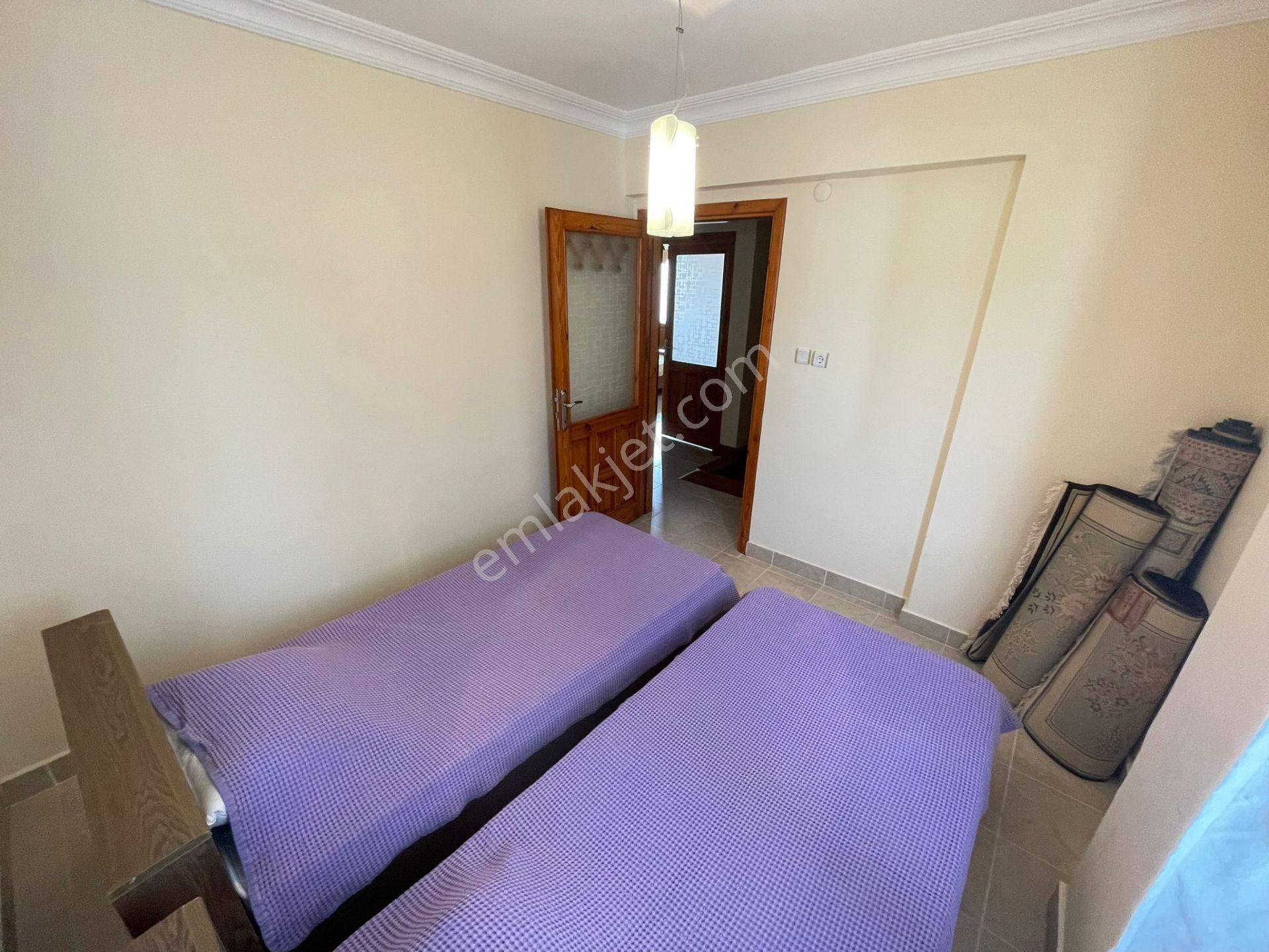 Karasu Güntur Sitesinde 3+1 Bahçeli Tatillik Villa!! - Görsel 8