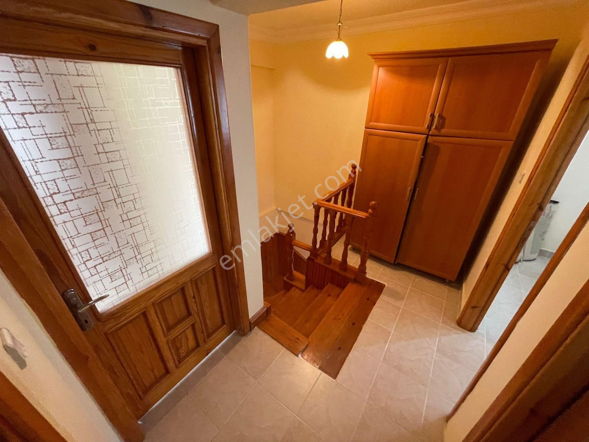 Karasu Güntur Sitesinde 3+1 Bahçeli Tatillik Villa!! - Görsel 15