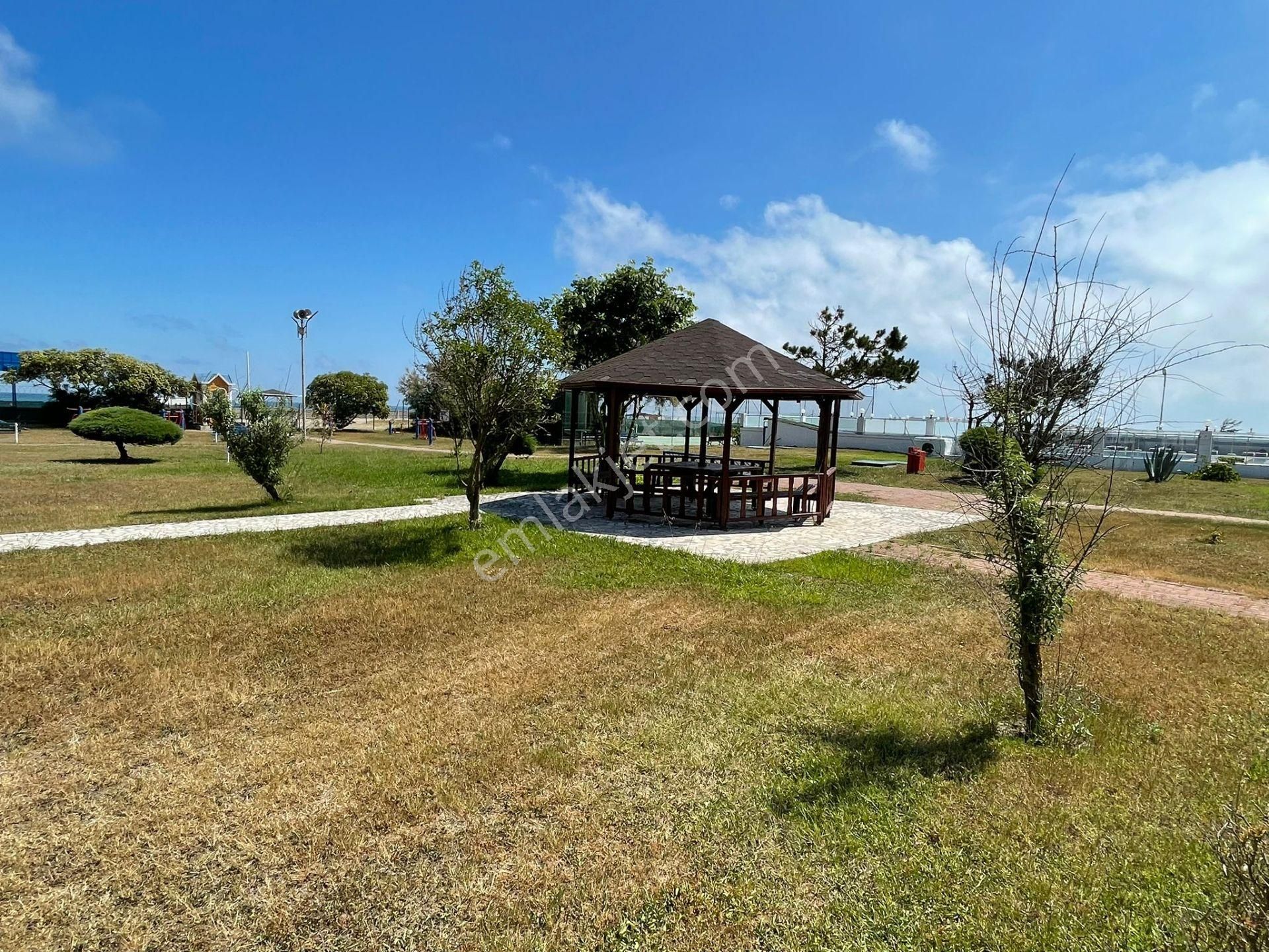 Karasu Güntur Sitesinde 3+1 Bahçeli Tatillik Villa!! - Görsel 2