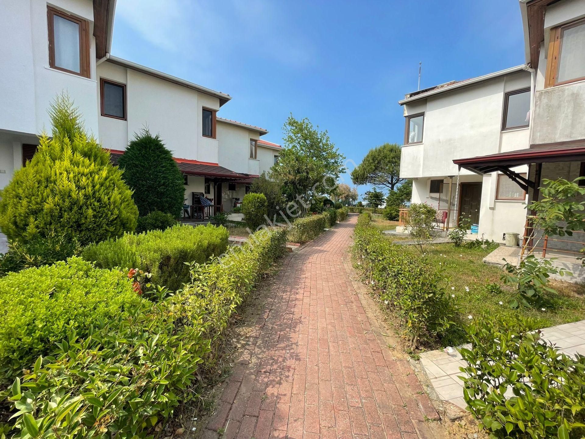 Karasu Güntur Sitesinde 3+1 Bahçeli Tatillik Villa!! - Görsel 21