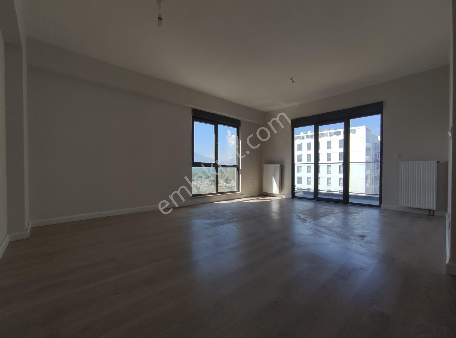 Suryapıda Sıfır 130 M² Geniş Daire