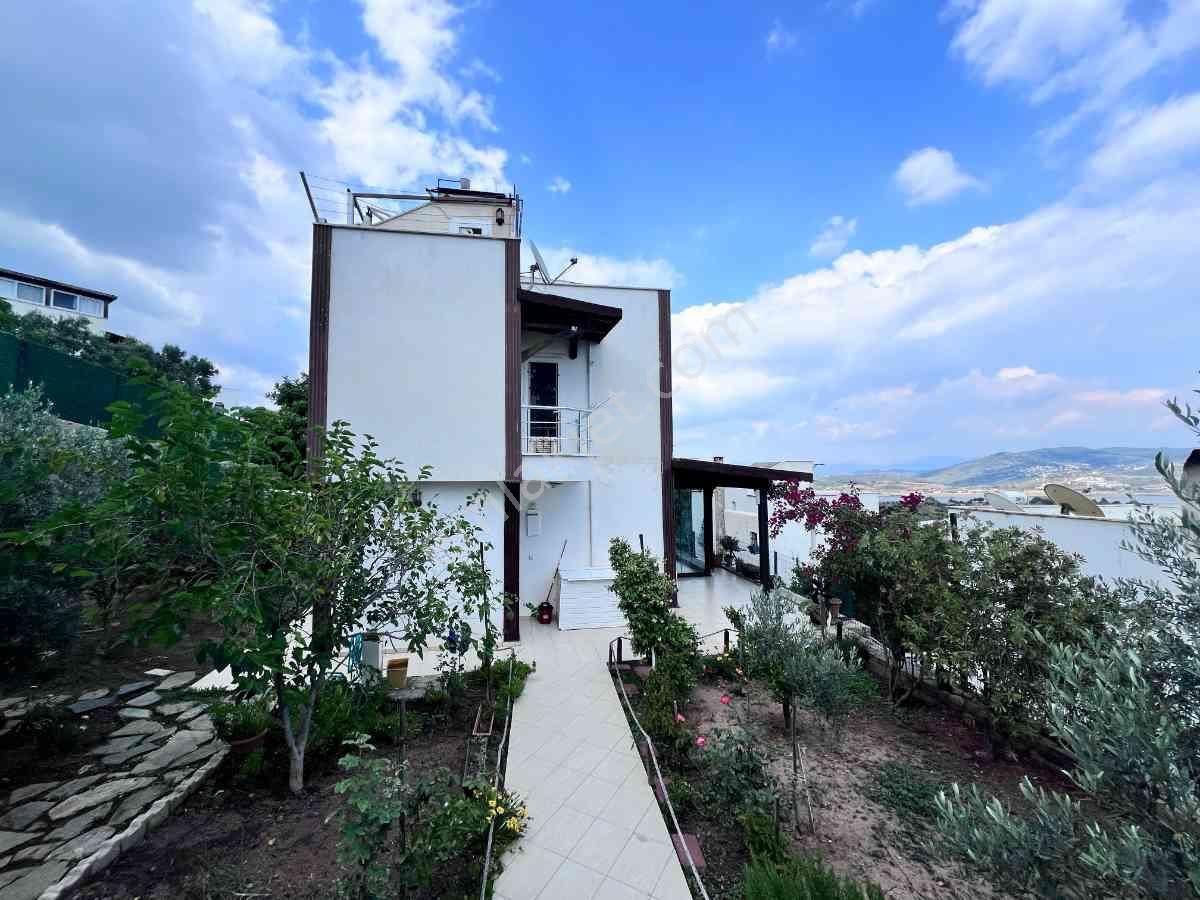 Muğla Milas Boğaziçi Mahallesinde Satılık Manzaralı Villa