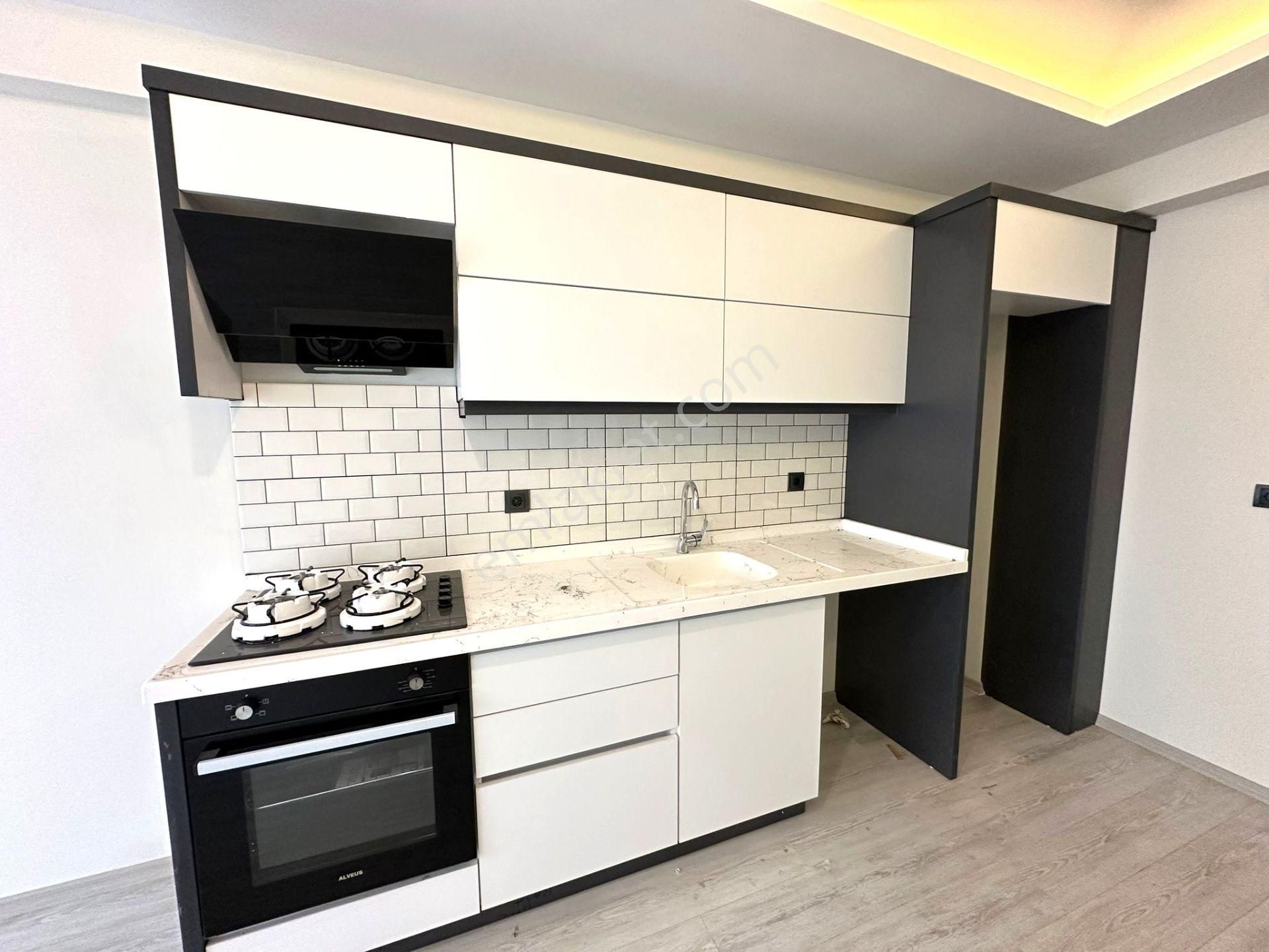 Dora Dan Satılık Akçayda Cam Balkonlu 1+1 Sıfır Daire