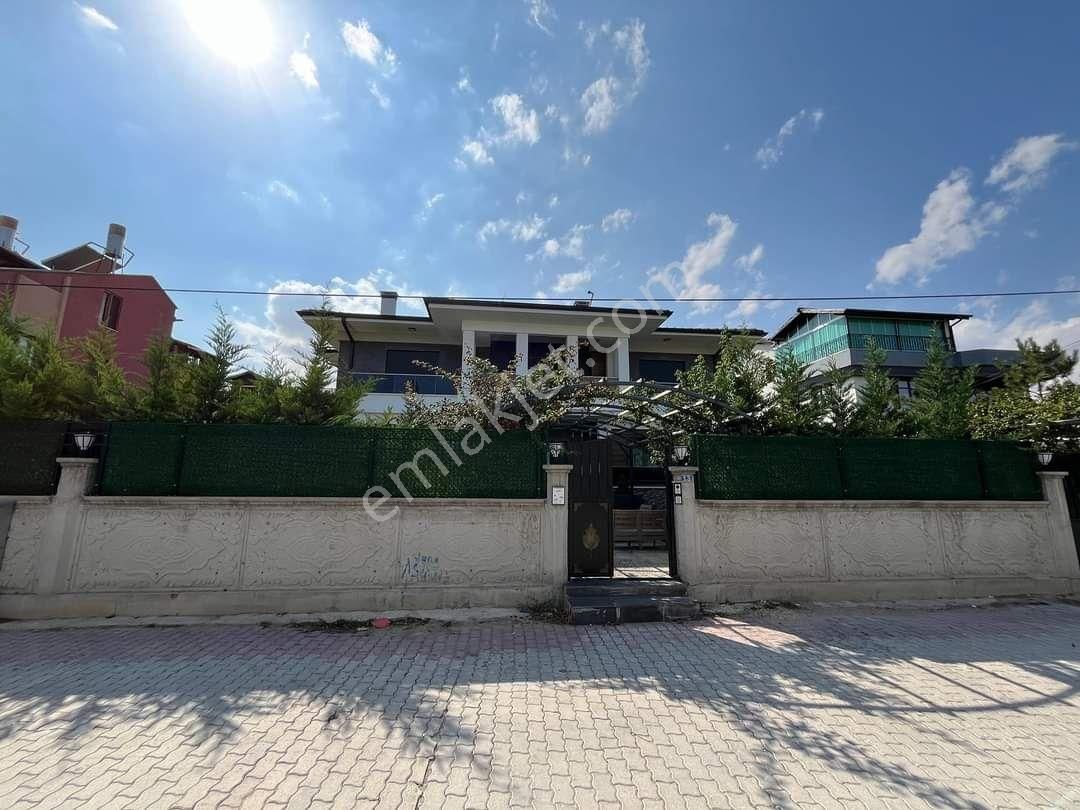 Buhara Mahallesi Stadyum Civarı Satılık Lüx Villa