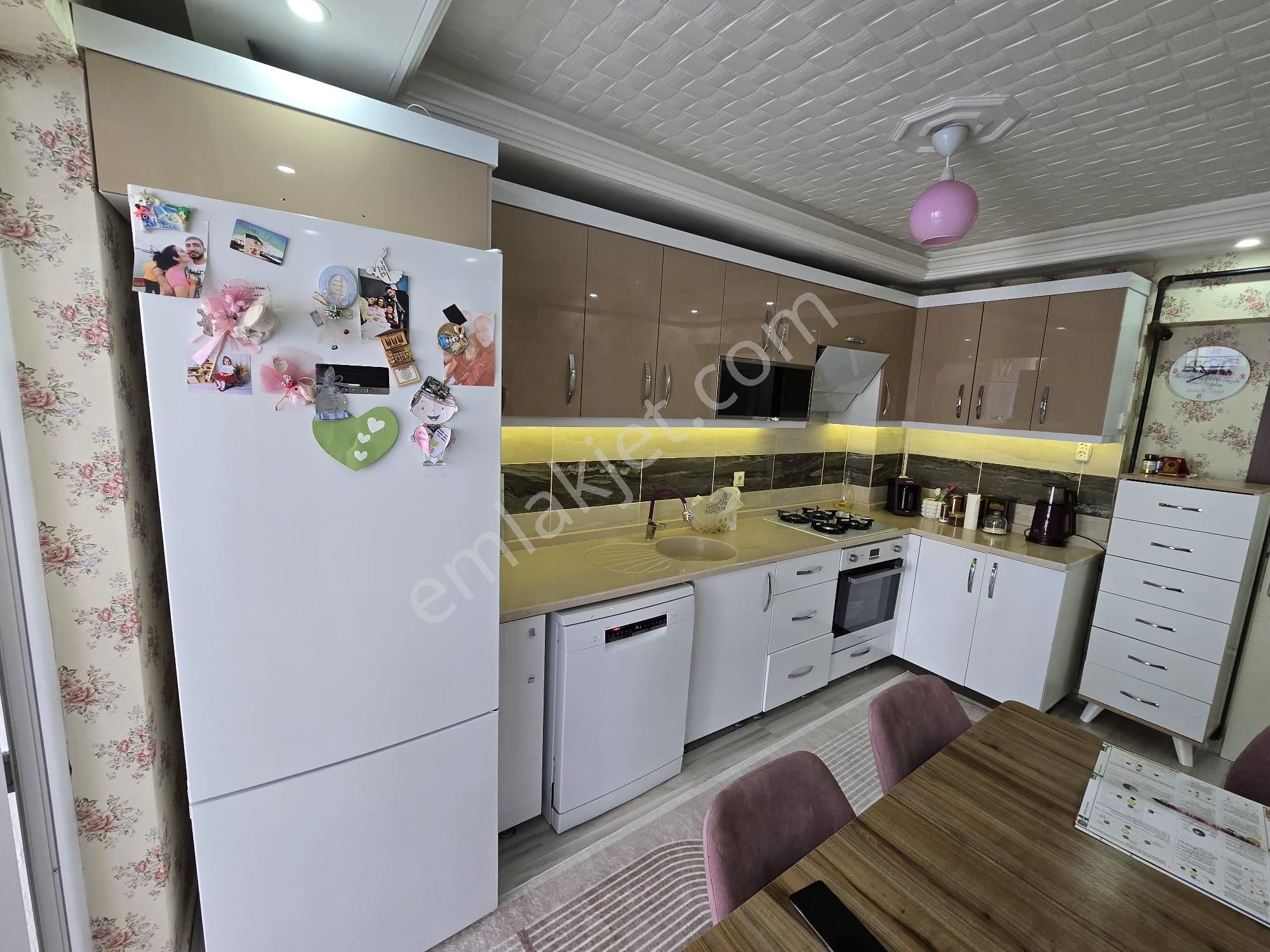 Yükseltepe'de Full Yapılı Asansörlü Teras Balkon 3+1 Satılık Daire