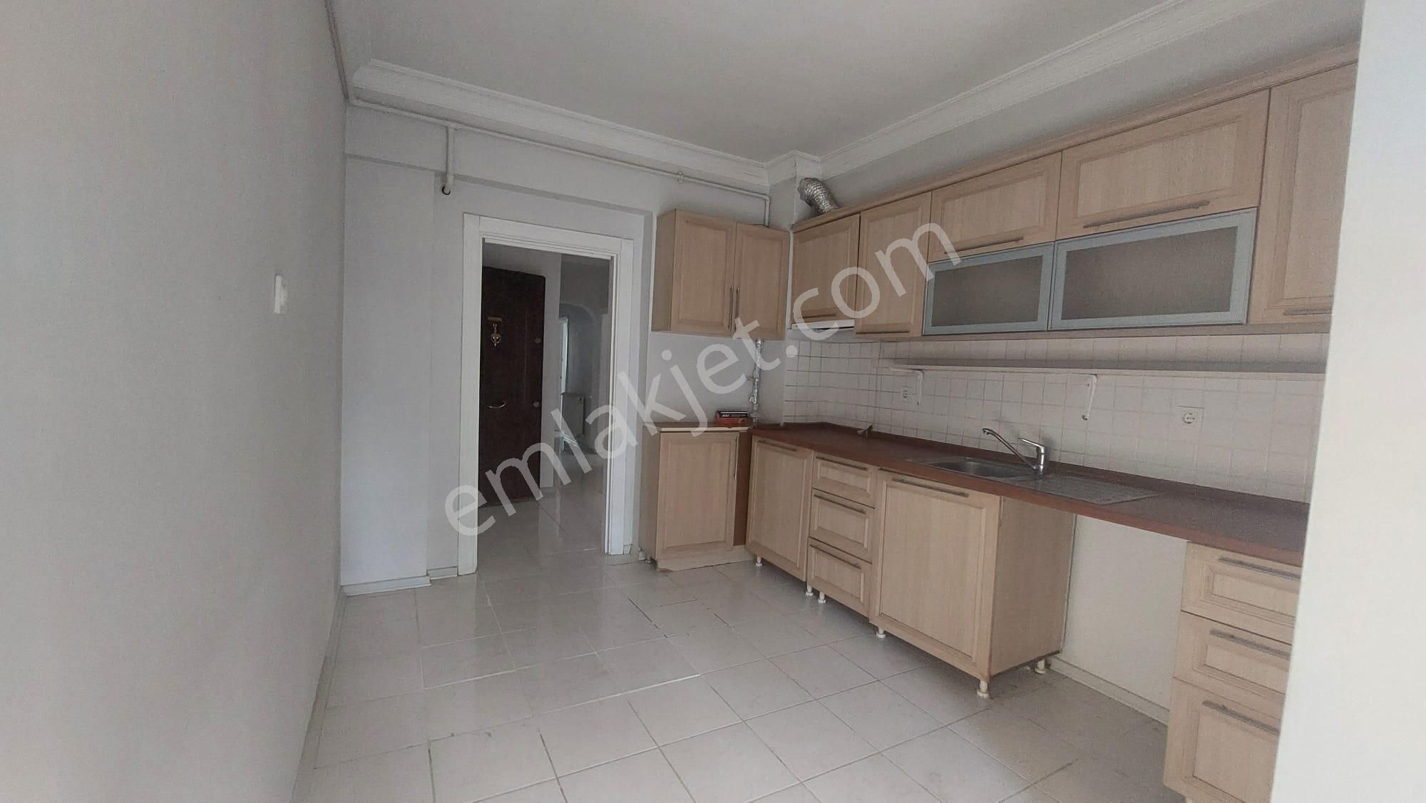 Selçuklu Mah.3+1 Salon Bağımsız Full Yapılı Geniş Yüksek Giriş Daire